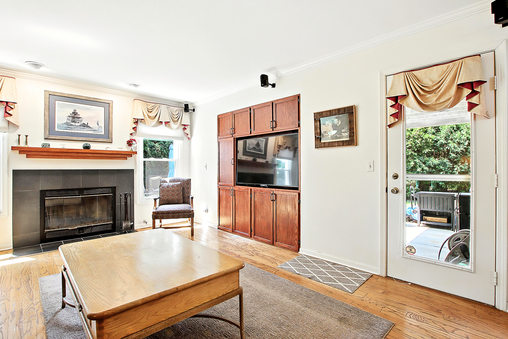 2770 Sandalwood Road, Buffalo Grove, IL 60089