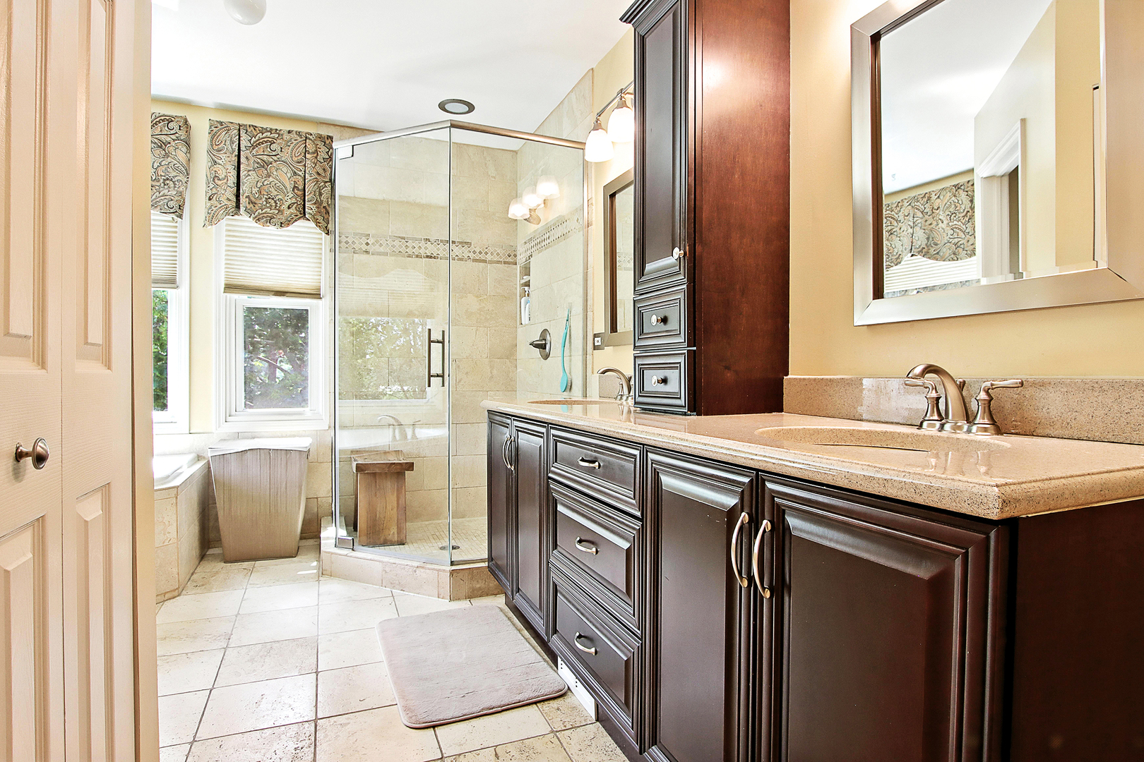 2770 Sandalwood Road, Buffalo Grove, IL 60089