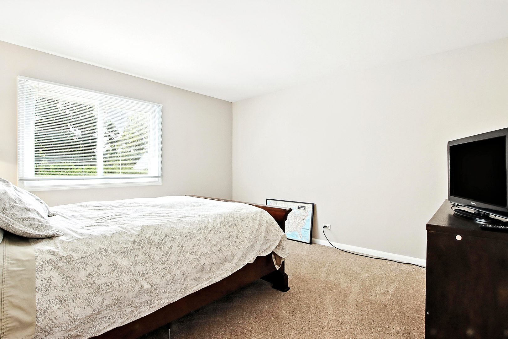 2770 Sandalwood Road, Buffalo Grove, IL 60089