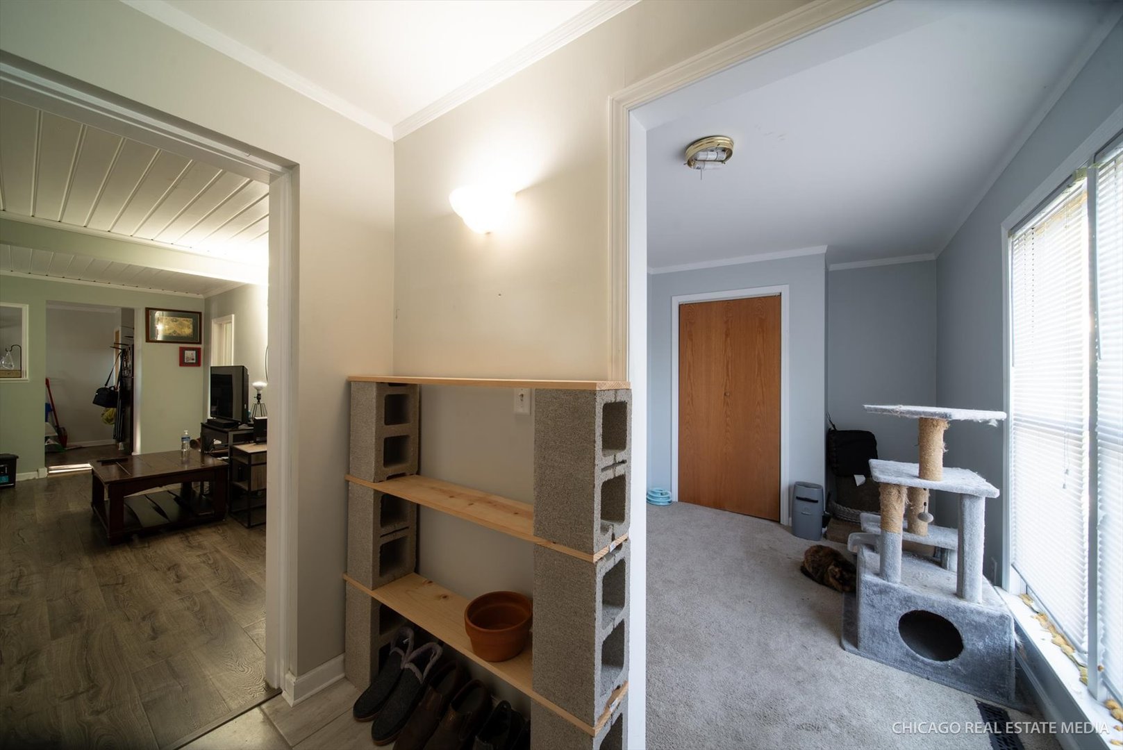 945 S 7th Street, DeKalb, IL 60115