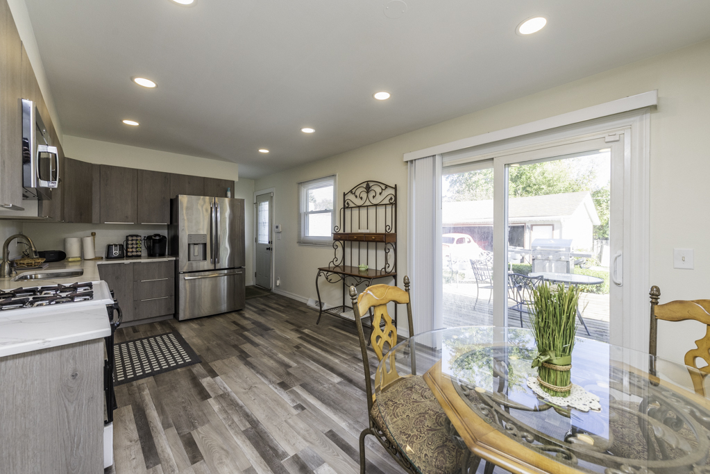 38697 N Cedar Avenue, Beach Park, IL 60099