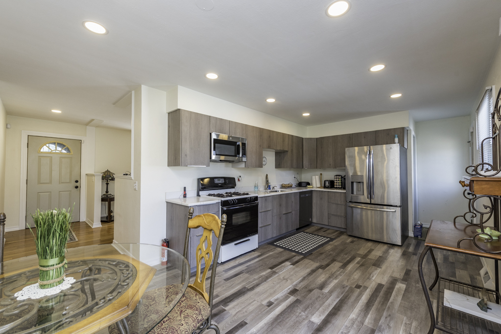 38697 N Cedar Avenue, Beach Park, IL 60099