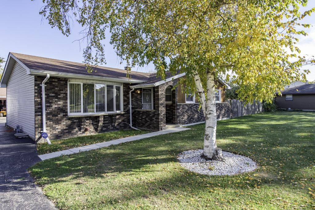38697 N Cedar Avenue, Beach Park, IL 60099