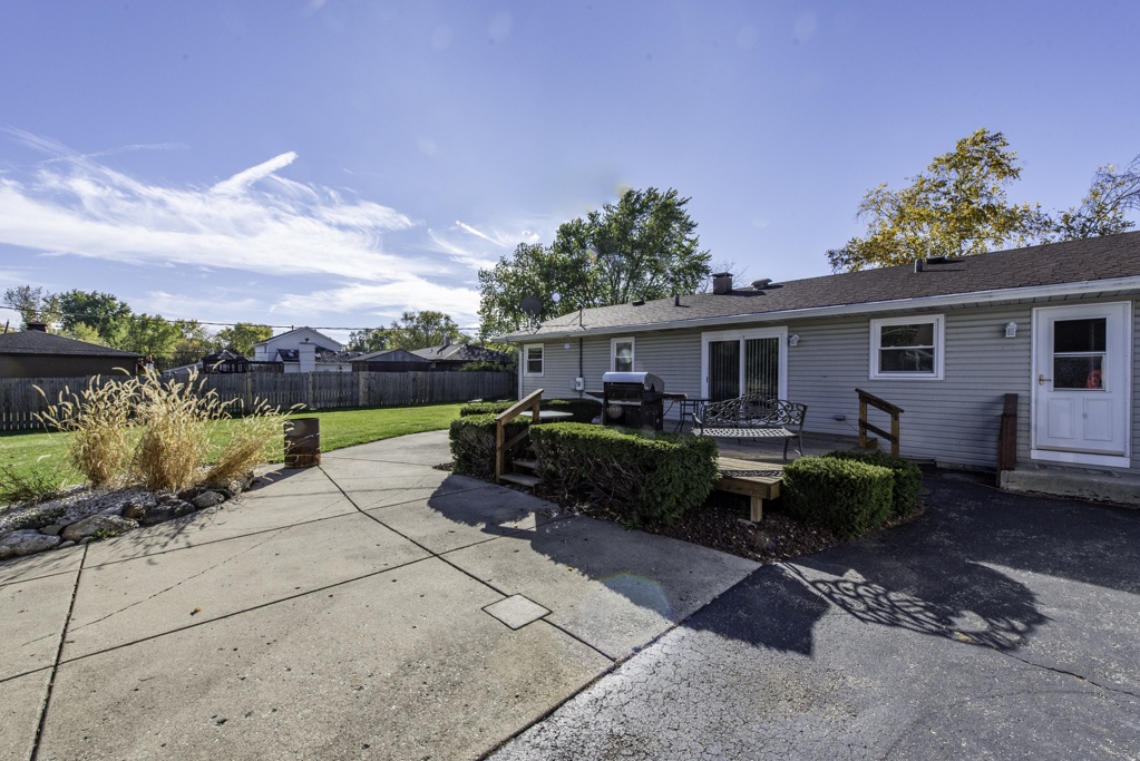 38697 N Cedar Avenue, Beach Park, IL 60099