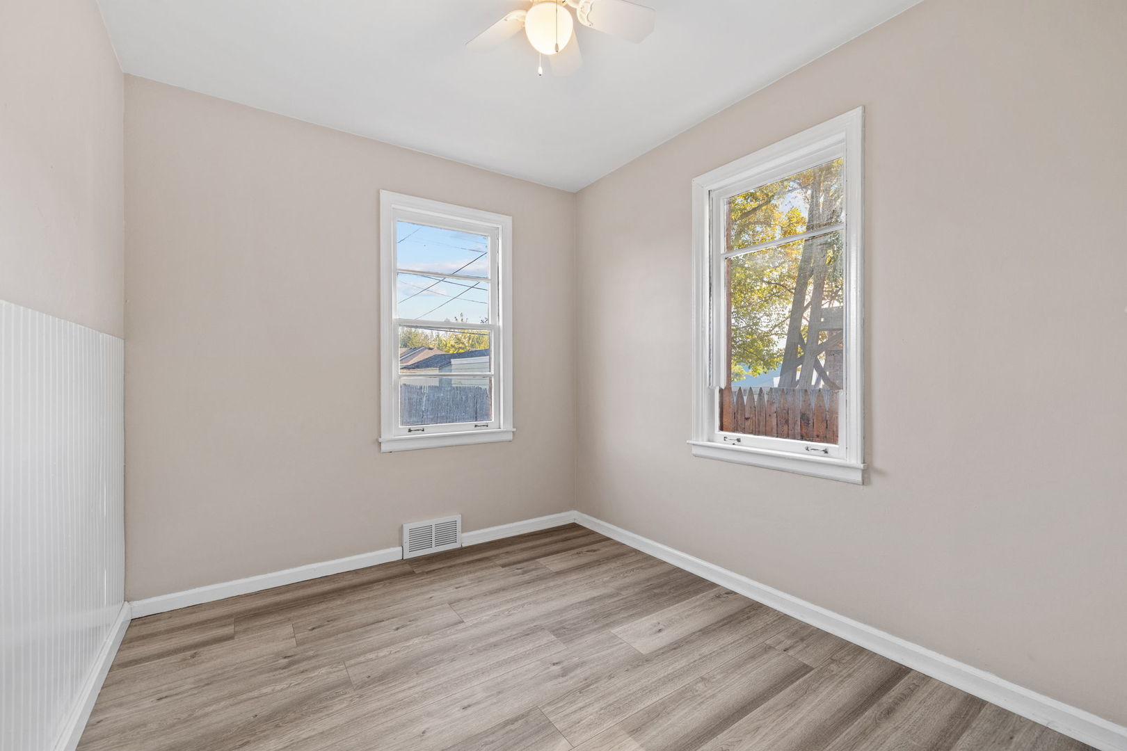 1222 Gates Street, Aurora, IL 60505