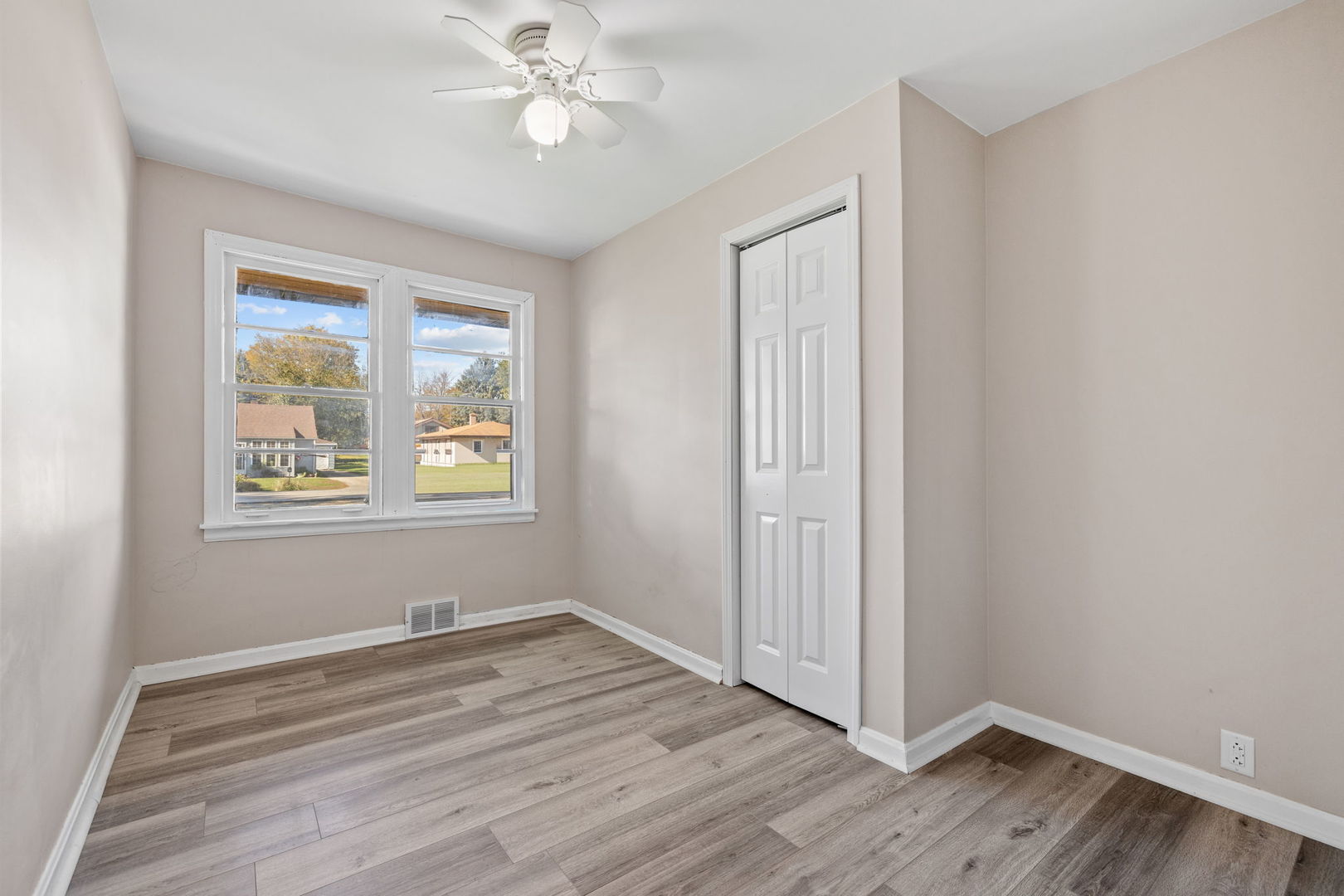 1222 Gates Street, Aurora, IL 60505