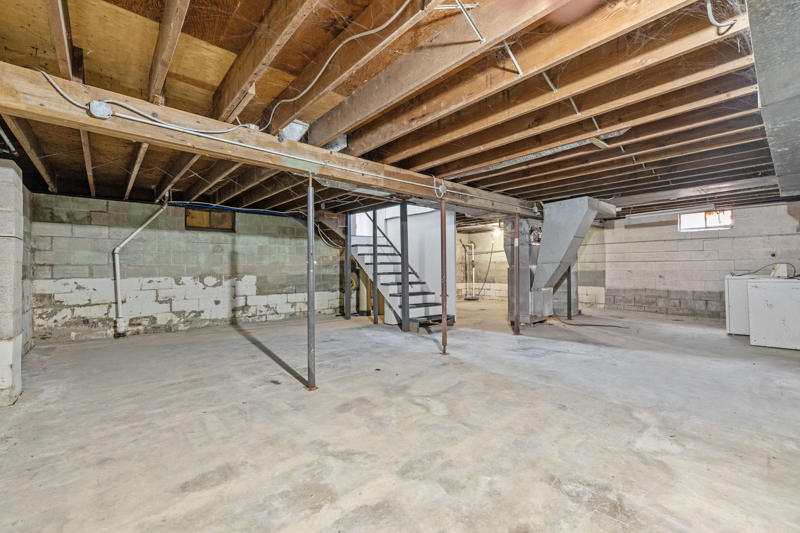 1222 Gates Street, Aurora, IL 60505