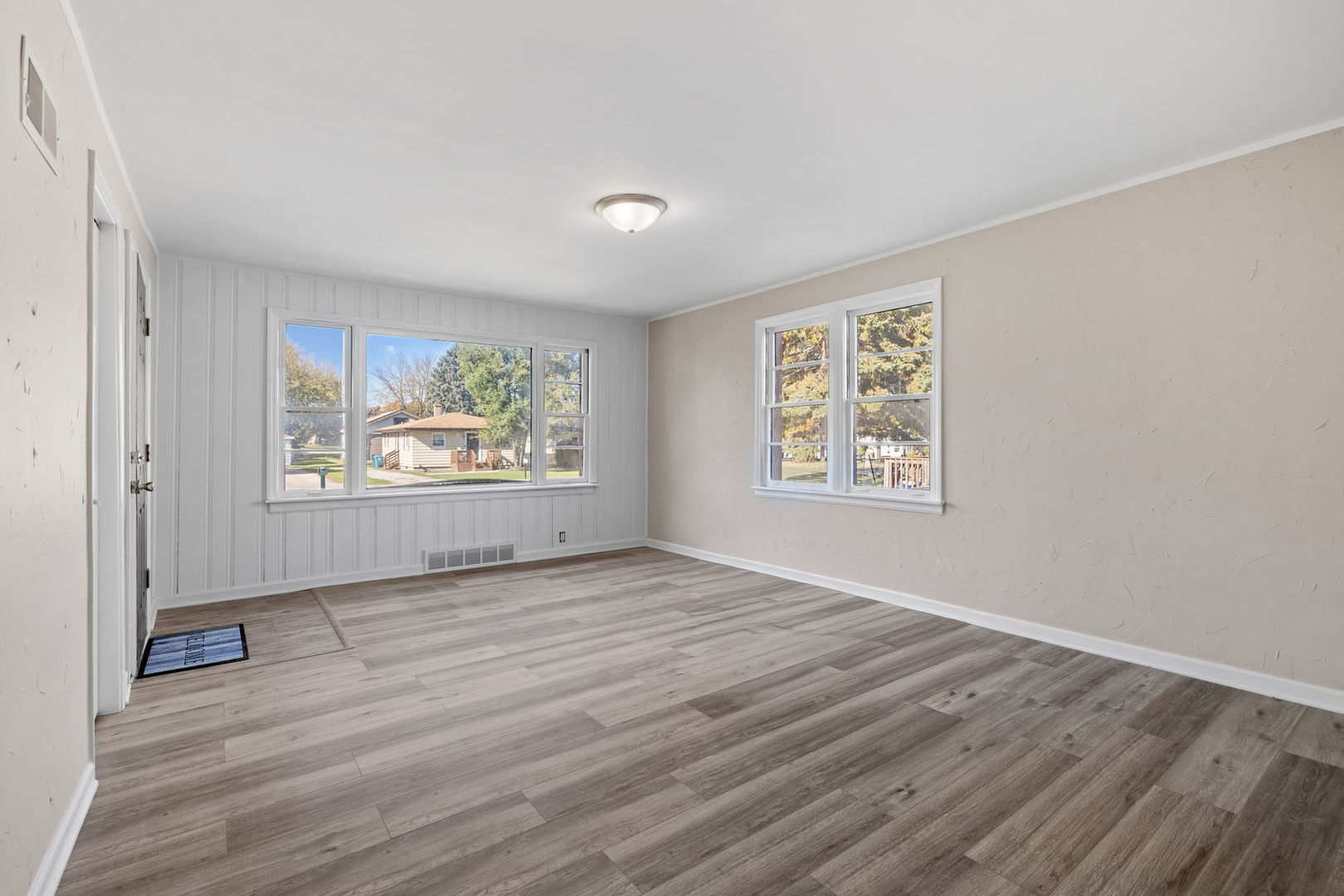 1222 Gates Street, Aurora, IL 60505