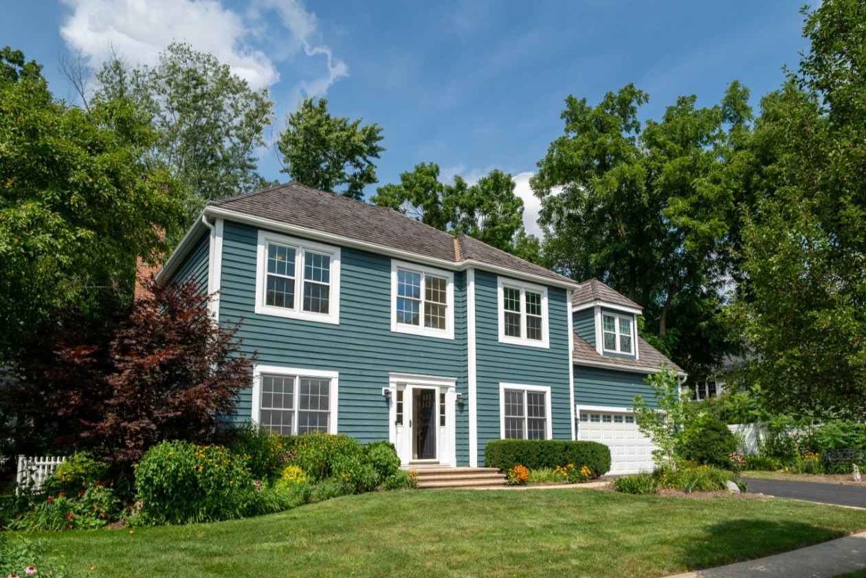 662 Waterbury Avenue, Gurnee, IL 60031