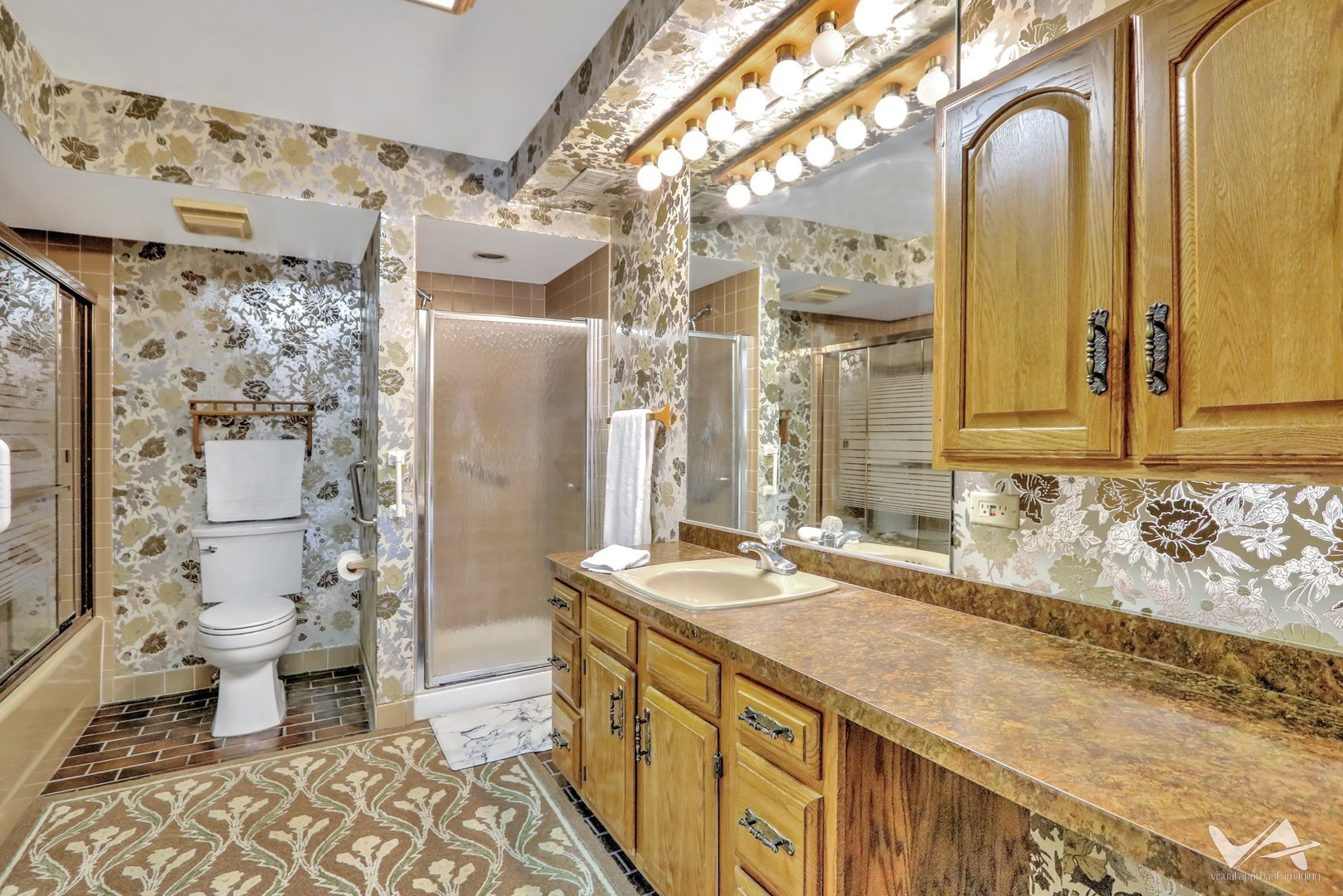 467 HIAWATHA Trail #201, Wood Dale, IL 60191