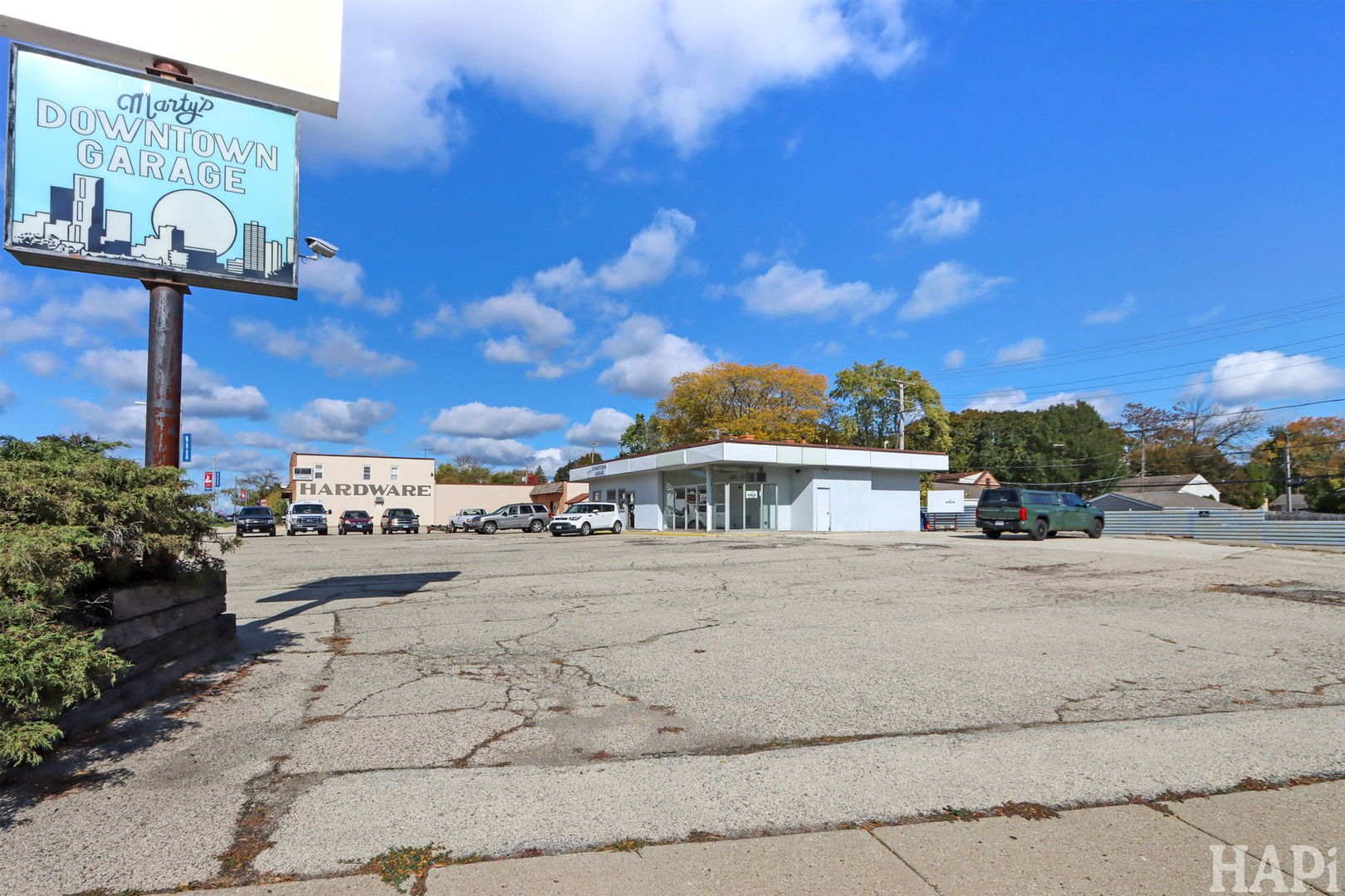 426 S Milwaukee Avenue, Libertyville, IL 60048