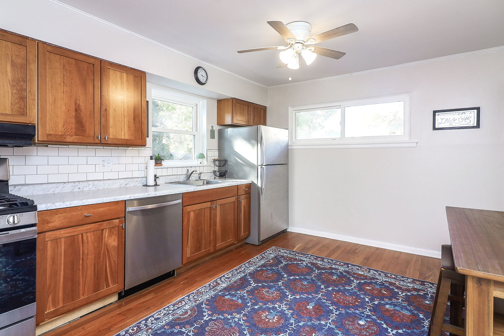 121 W Park Drive, Lombard, IL 60148