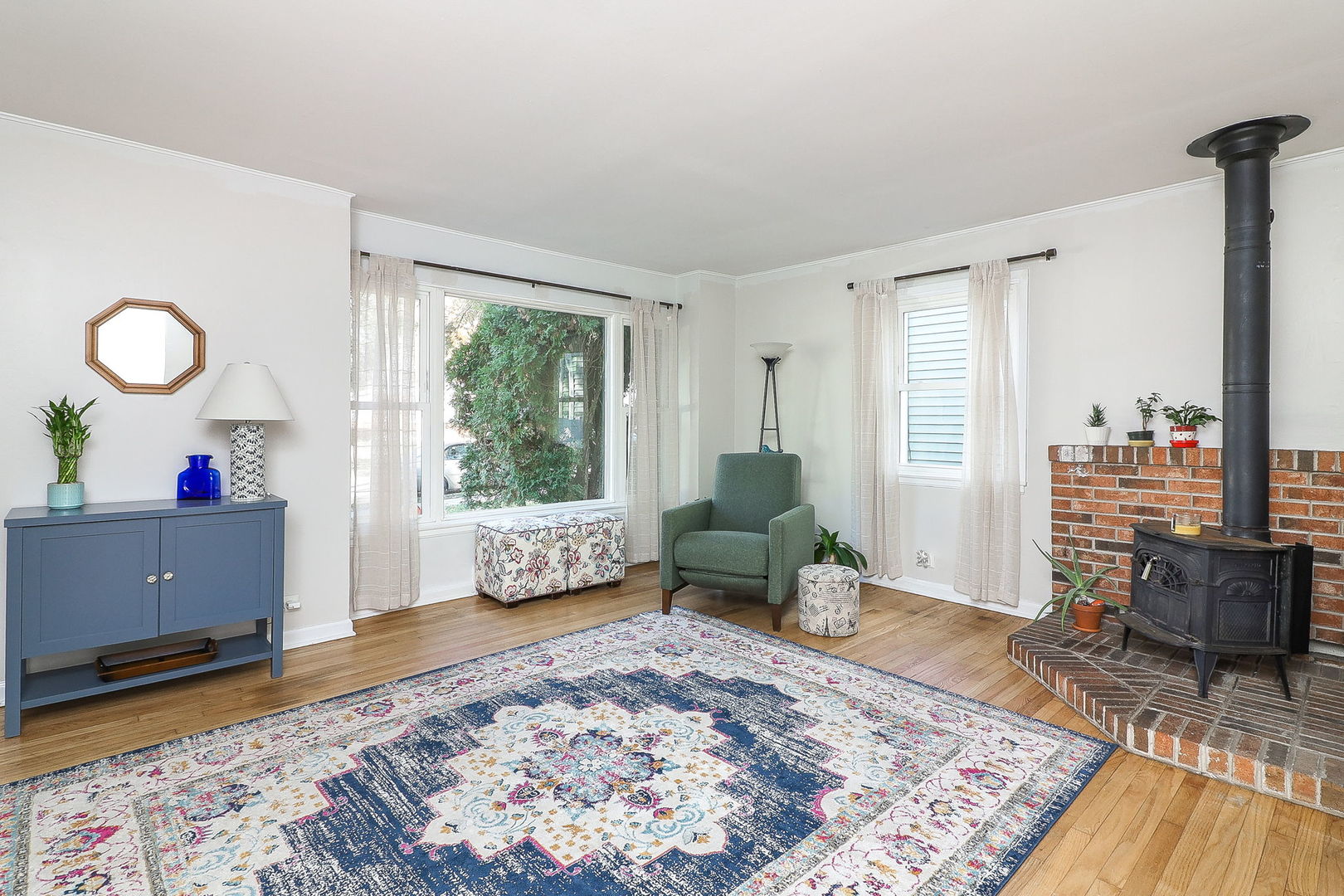 121 W Park Drive, Lombard, IL 60148