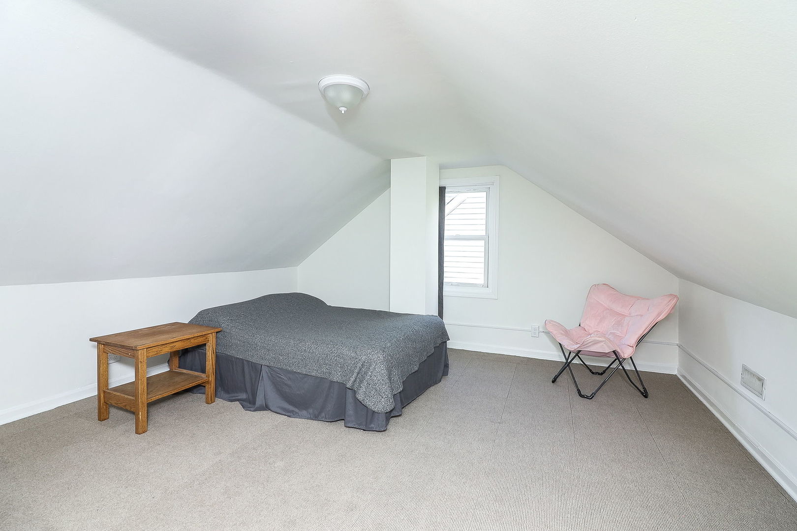 121 W Park Drive, Lombard, IL 60148