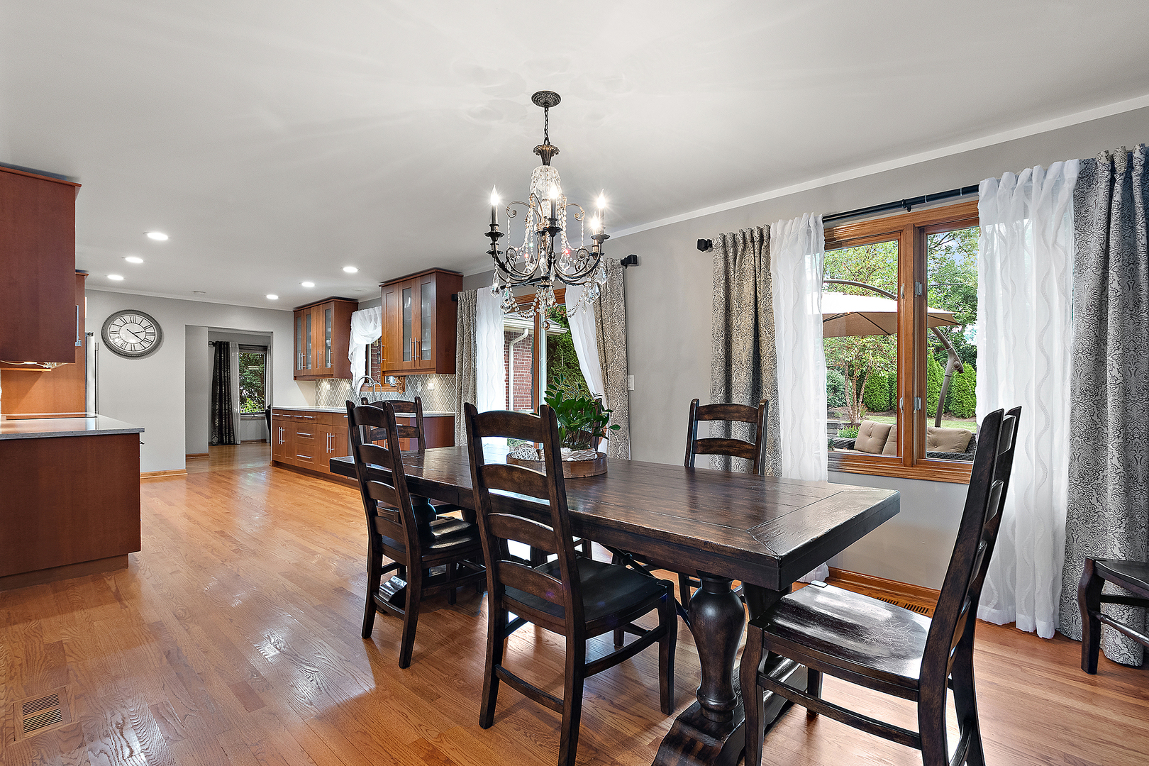 10040 W 127th Street, Palos Park, IL 60464