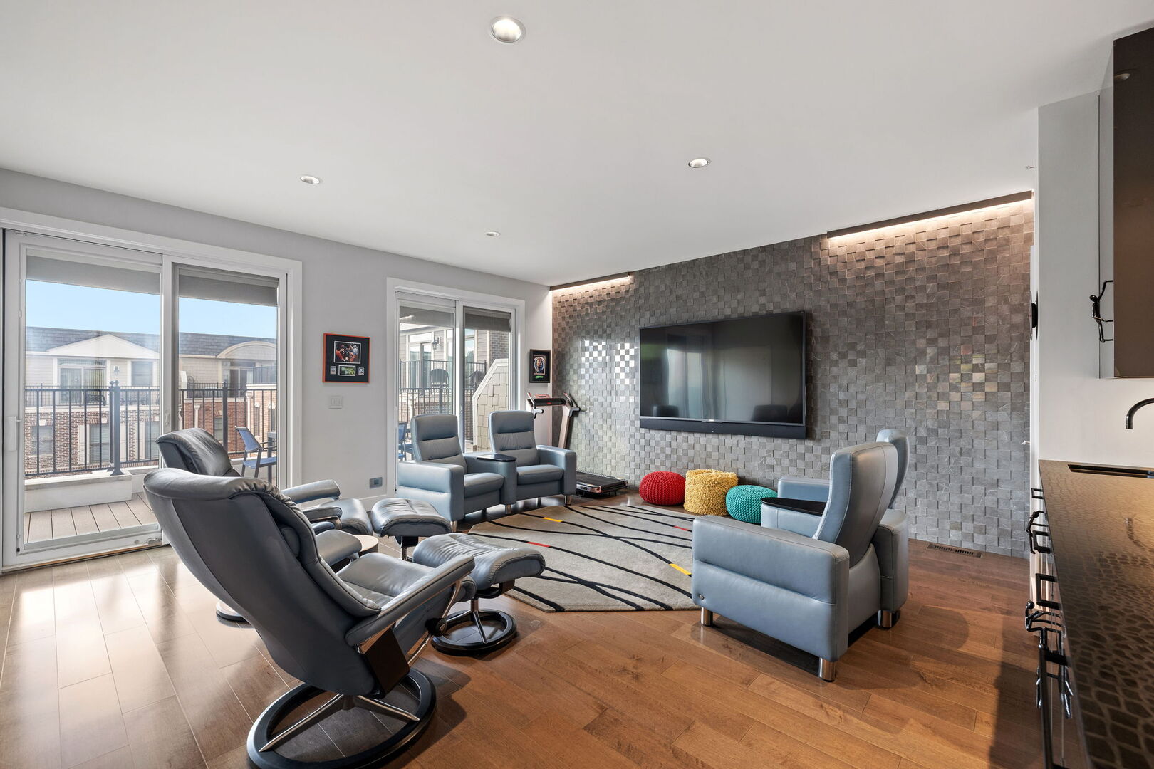 353 E Liberty Drive, Wheaton, IL 60187