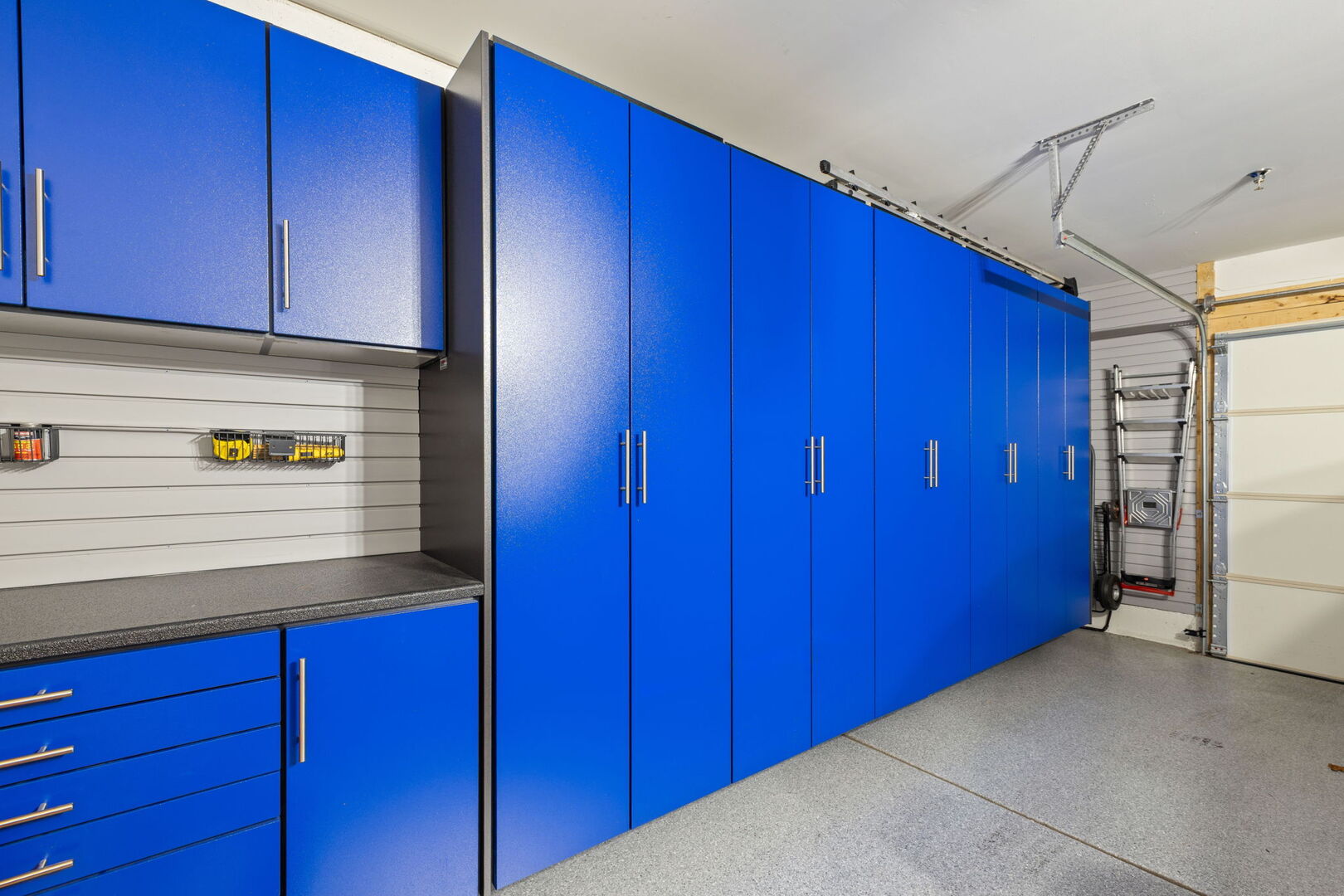 353 E Liberty Drive, Wheaton, IL 60187