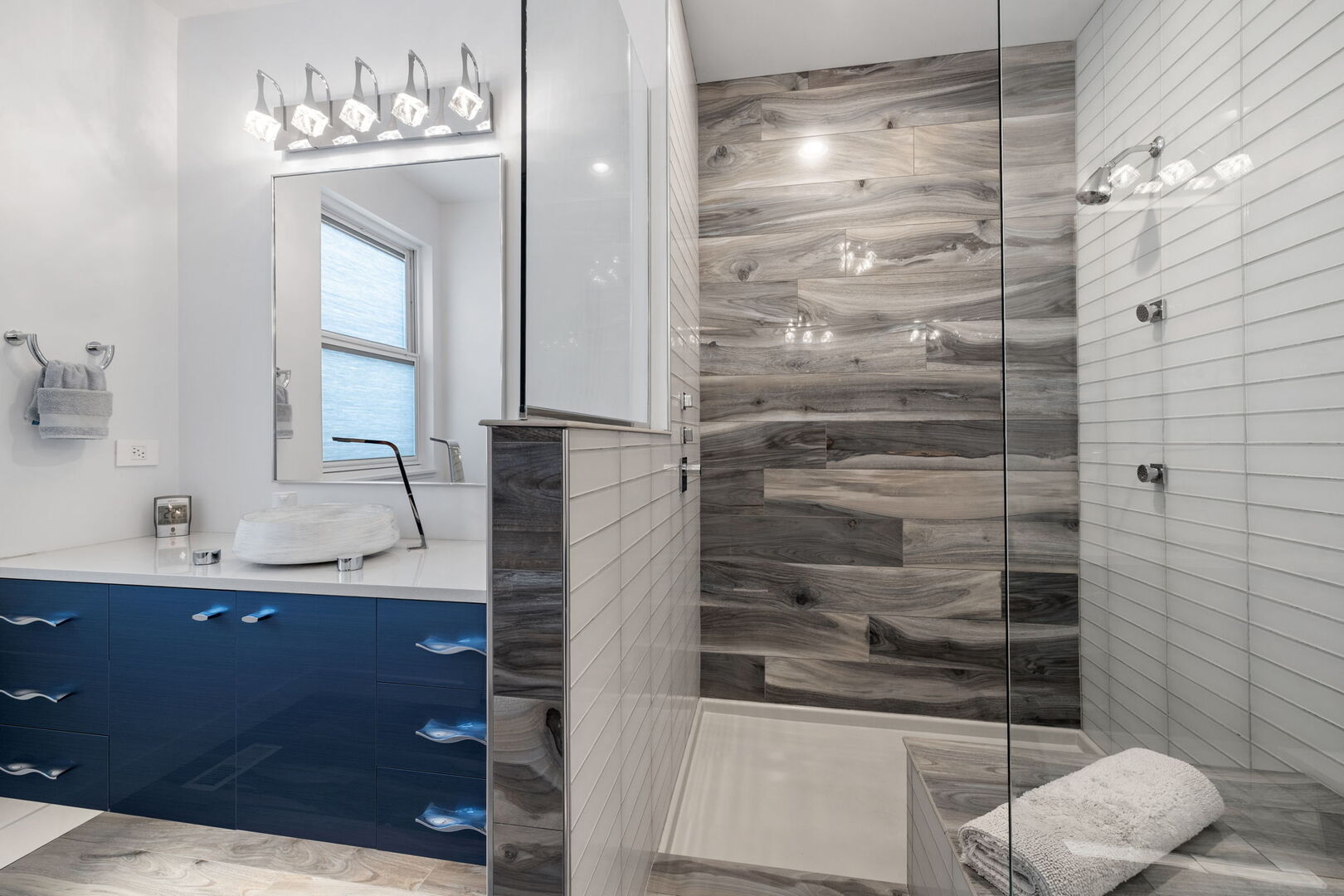 353 E Liberty Drive, Wheaton, IL 60187