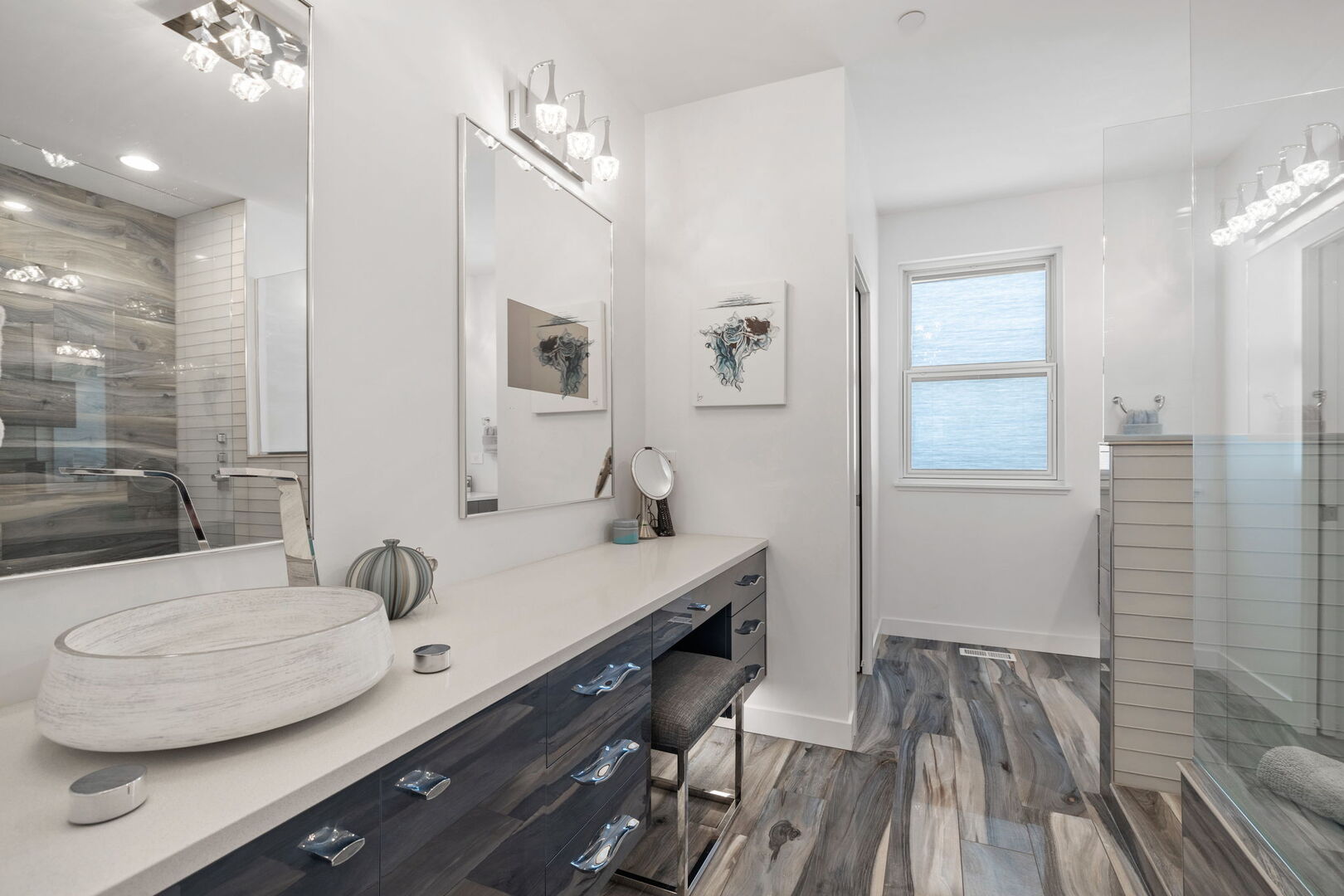 353 E Liberty Drive, Wheaton, IL 60187