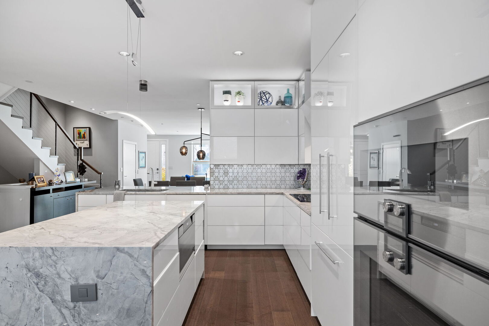 353 E Liberty Drive, Wheaton, IL 60187