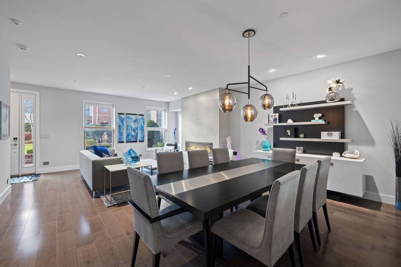 353 E Liberty Drive, Wheaton, IL 60187