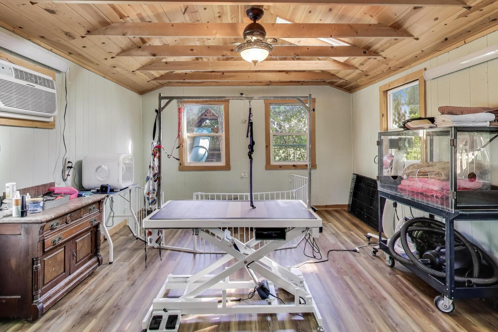 3N425 HOWARD Avenue, Elmhurst, IL 60126