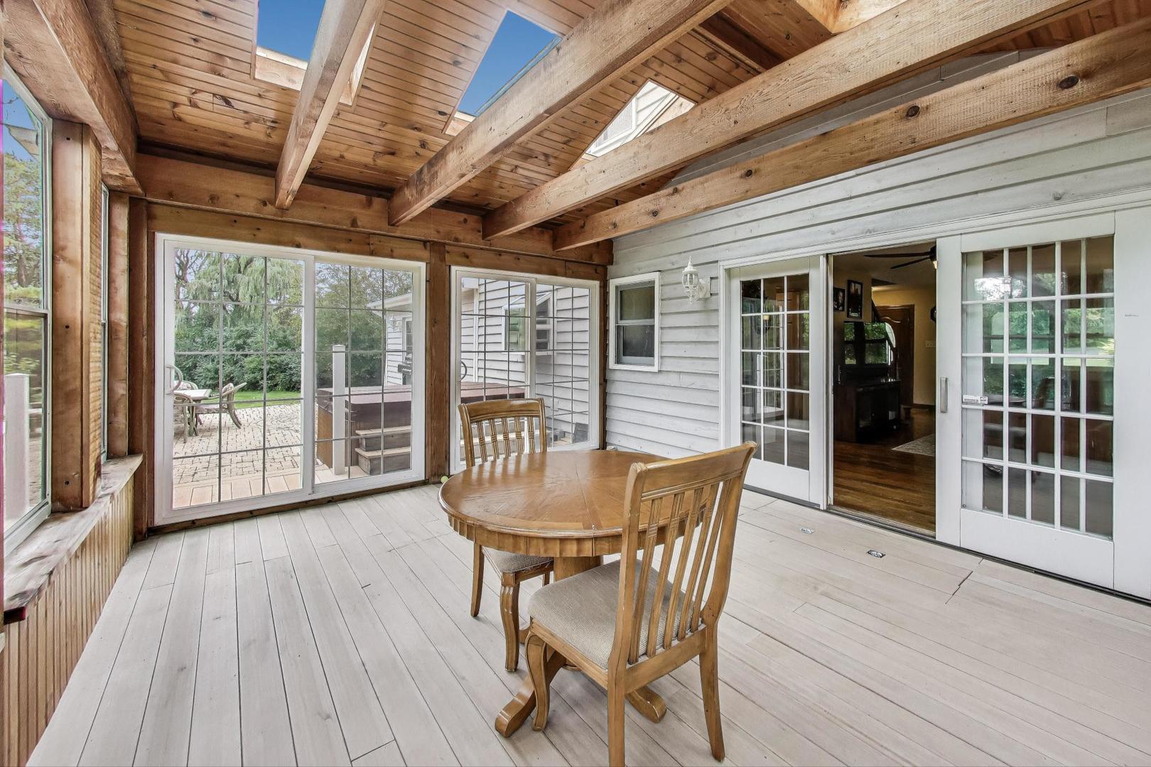 6722 Indian Lane, Long Grove, IL 60047