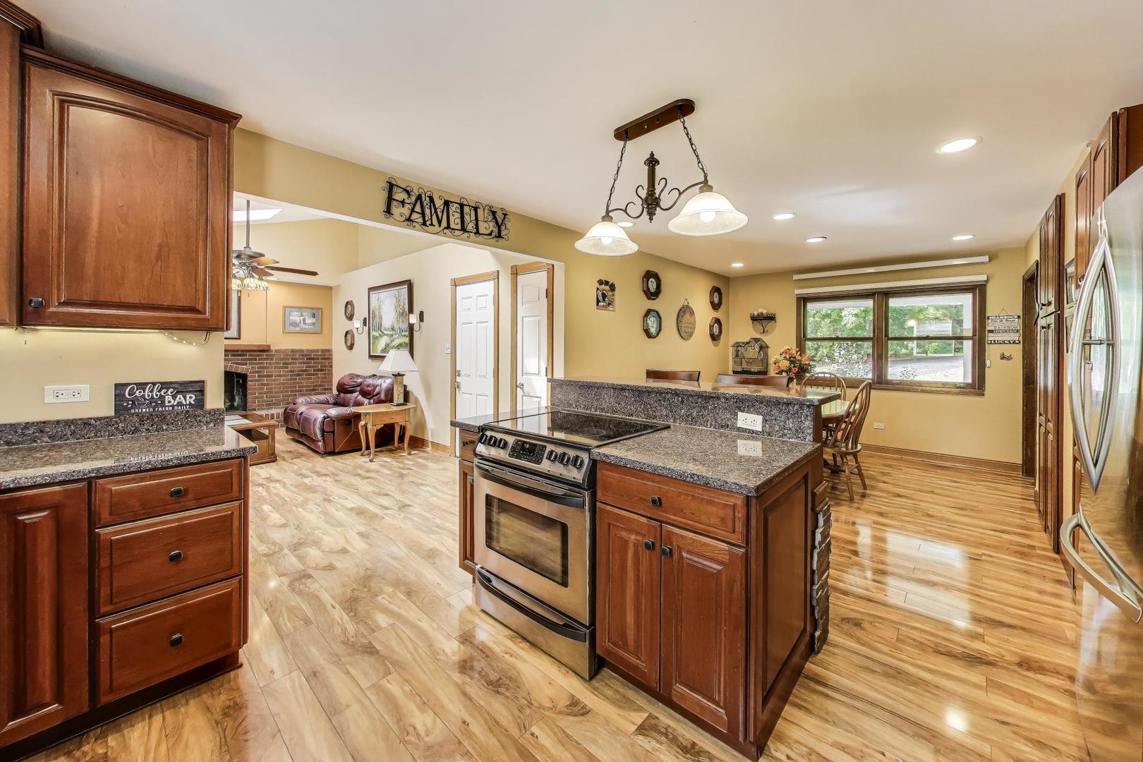 6722 Indian Lane, Long Grove, IL 60047