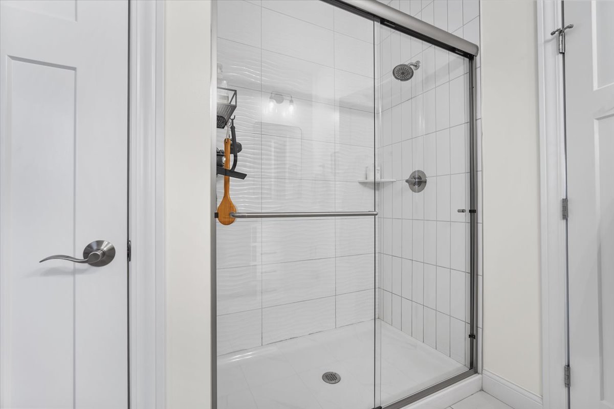 21 Brookstone Circle, Bloomington, IL 61704