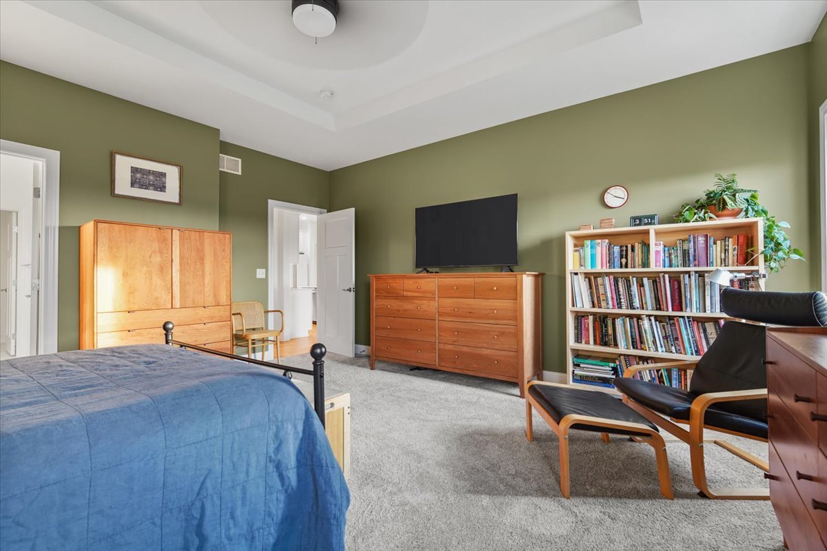 21 Brookstone Circle, Bloomington, IL 61704