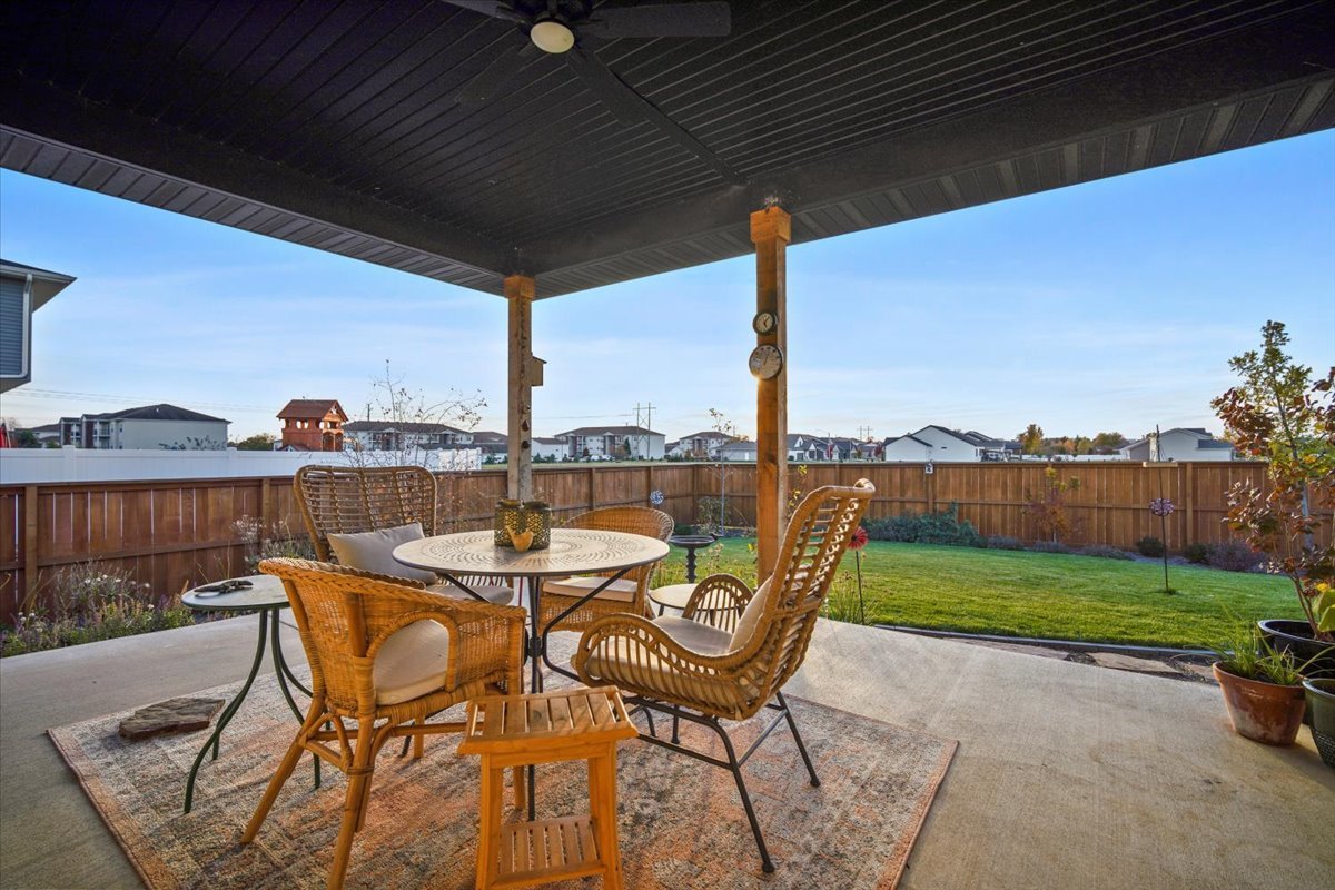 21 Brookstone Circle, Bloomington, IL 61704