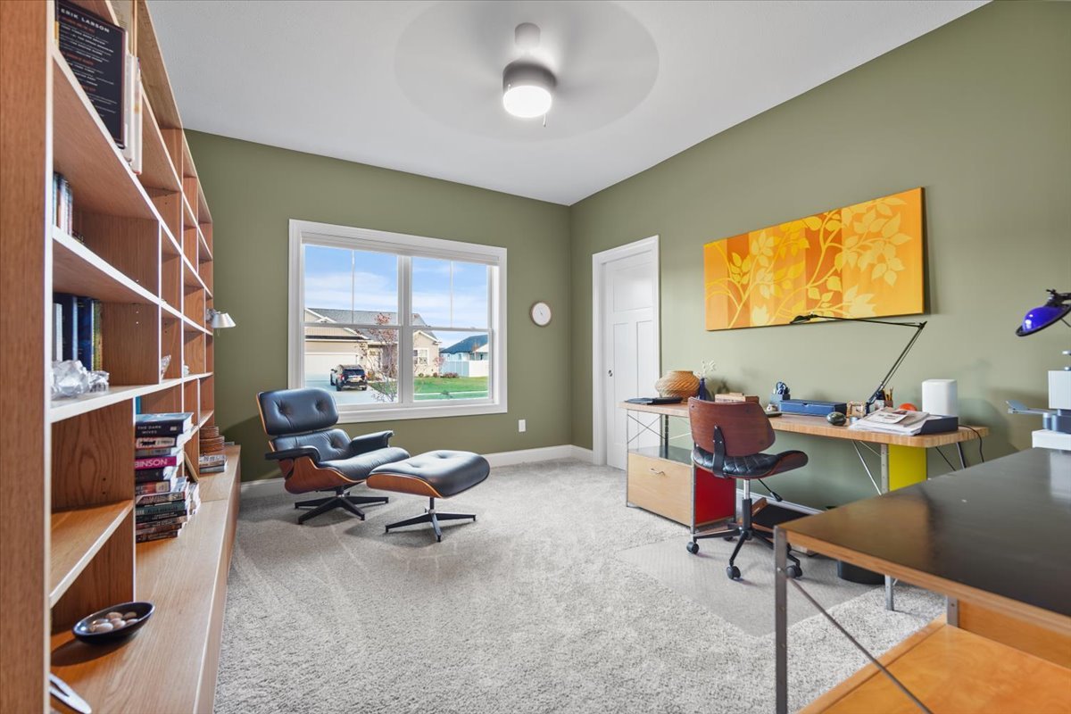 21 Brookstone Circle, Bloomington, IL 61704