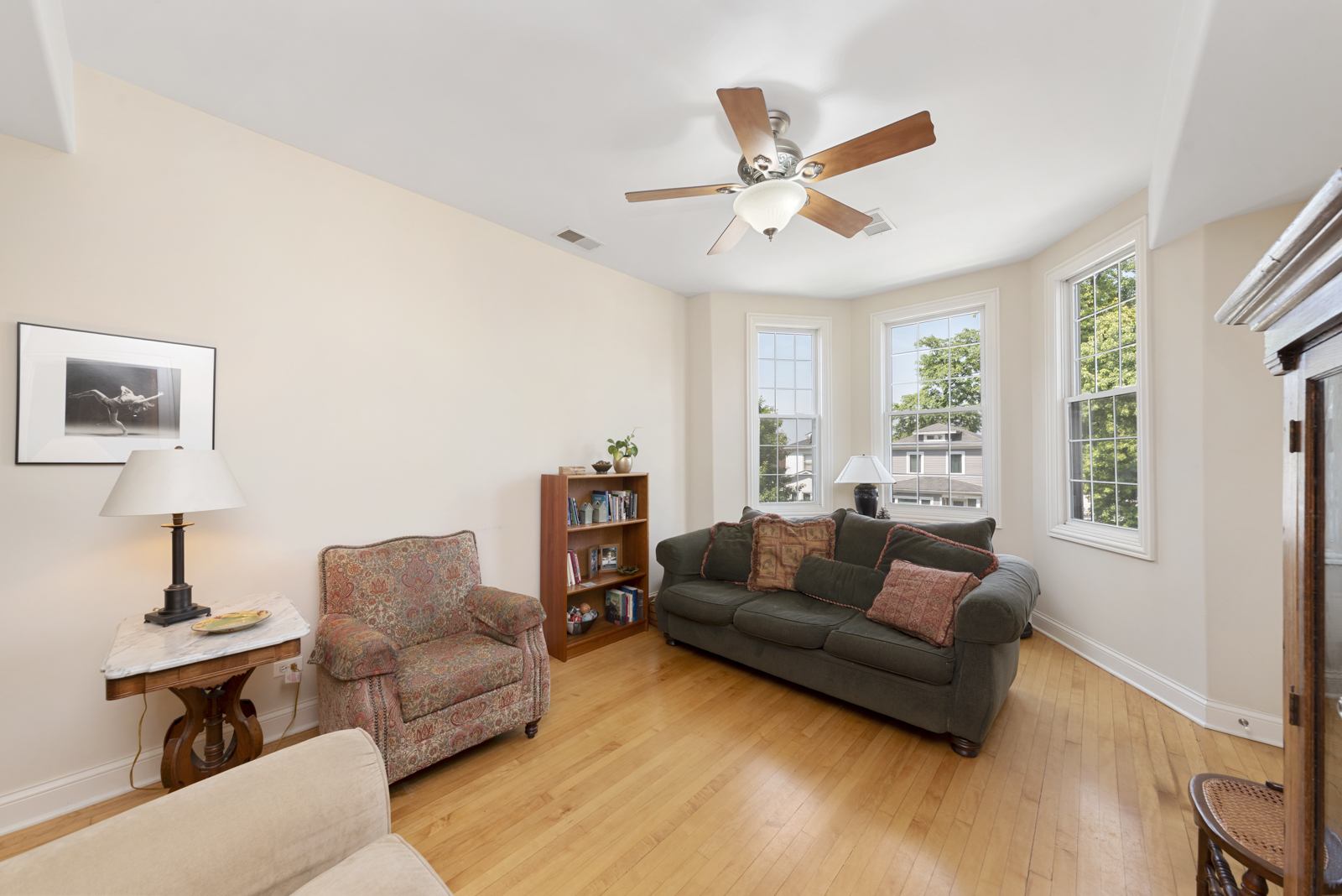 1223 S ELMWOOD Avenue #TWO, Berwyn, IL 60402