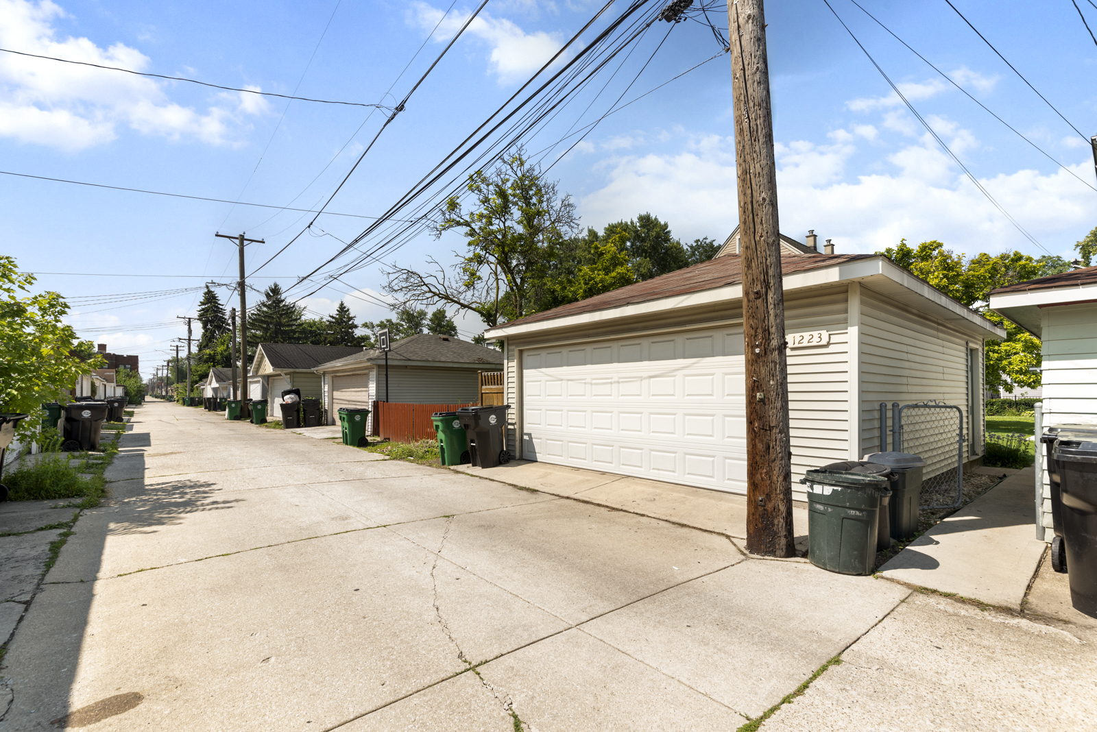 1223 S ELMWOOD Avenue #TWO, Berwyn, IL 60402