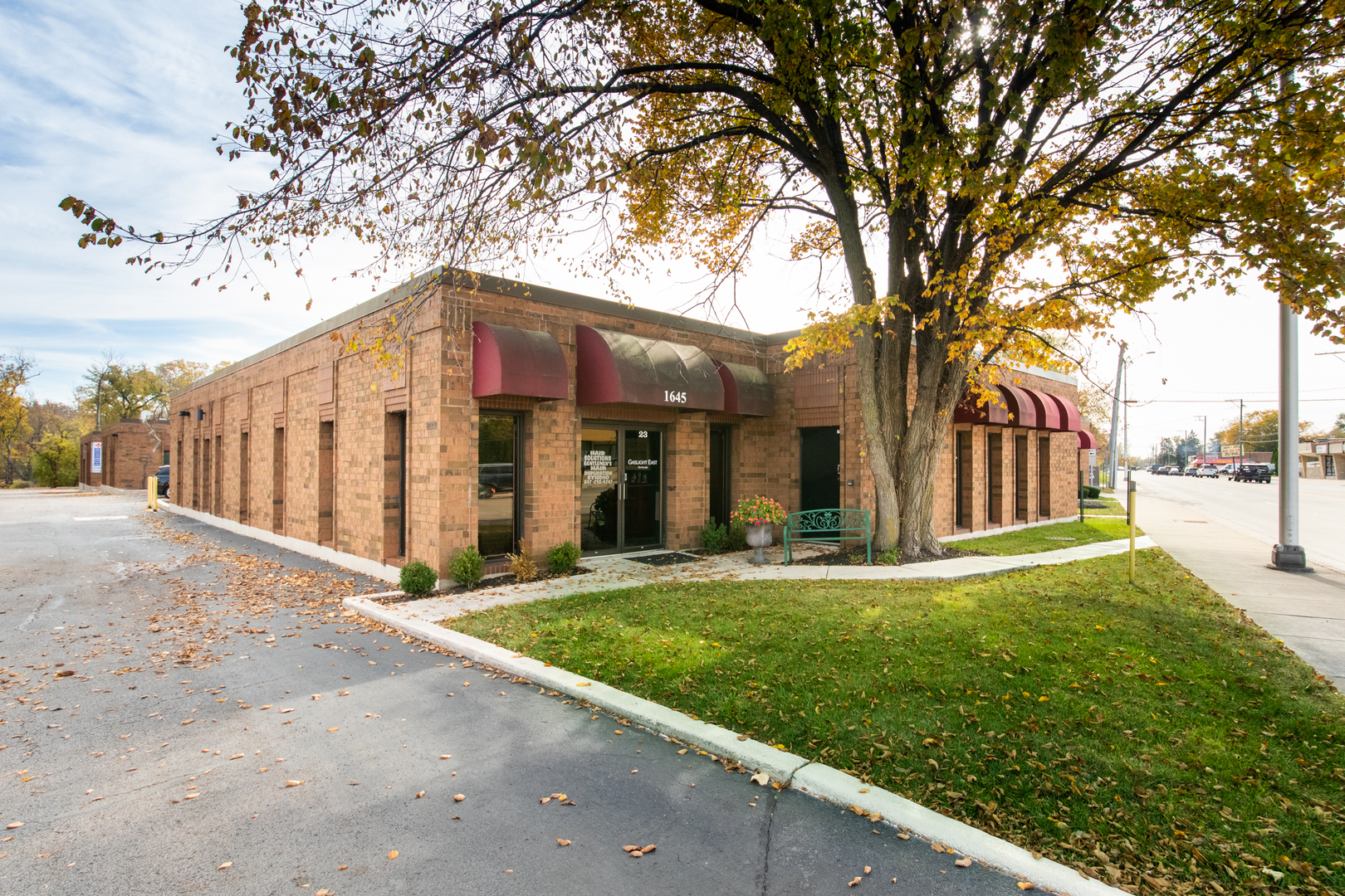 1645 S River Road #19, Des Plaines, IL 60018
