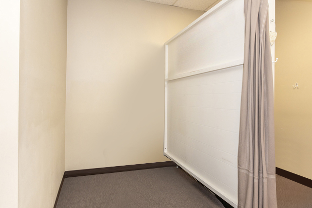 1645 S River Road #19, Des Plaines, IL 60018