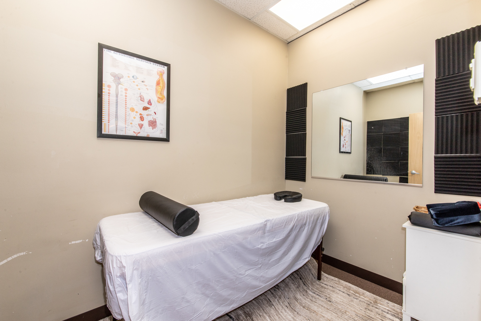 1645 S River Road #19, Des Plaines, IL 60018