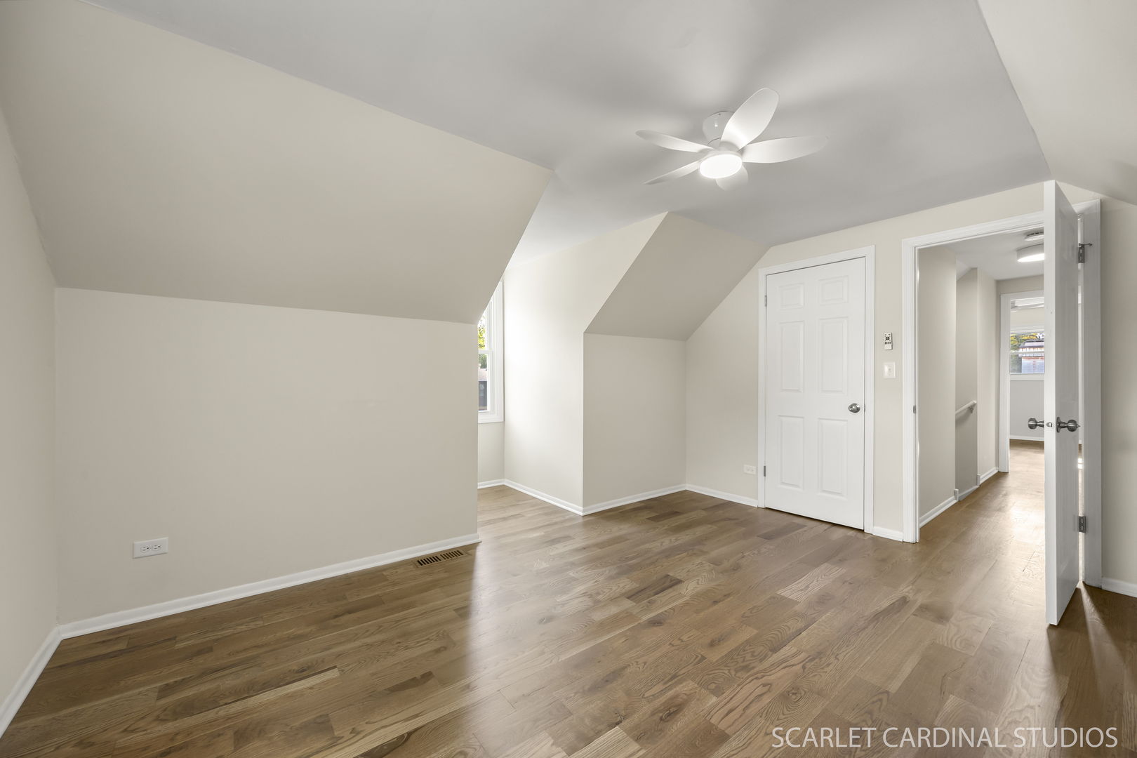 6890 West Avenue, Hanover Park, IL 60133