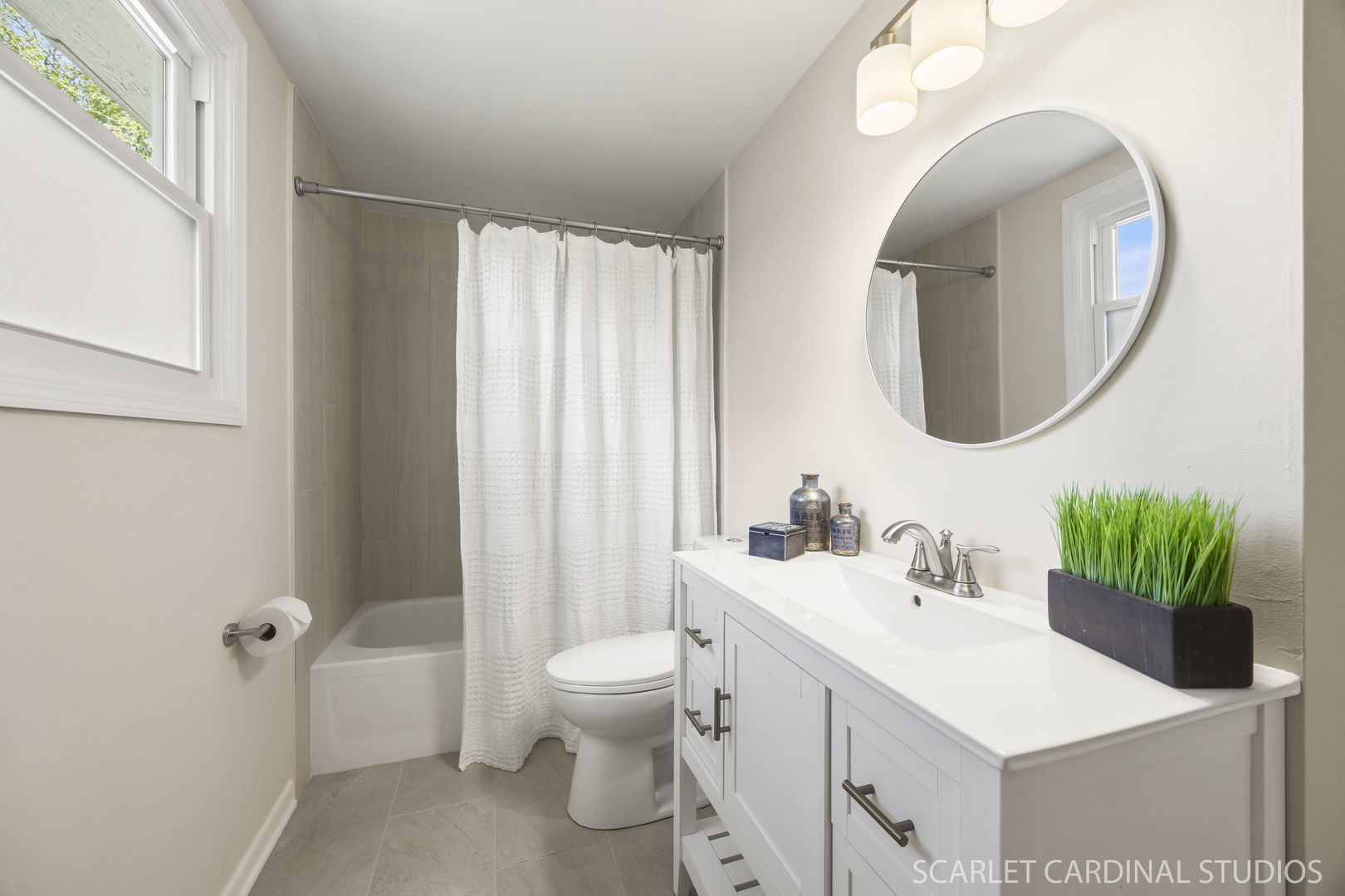 6890 West Avenue, Hanover Park, IL 60133