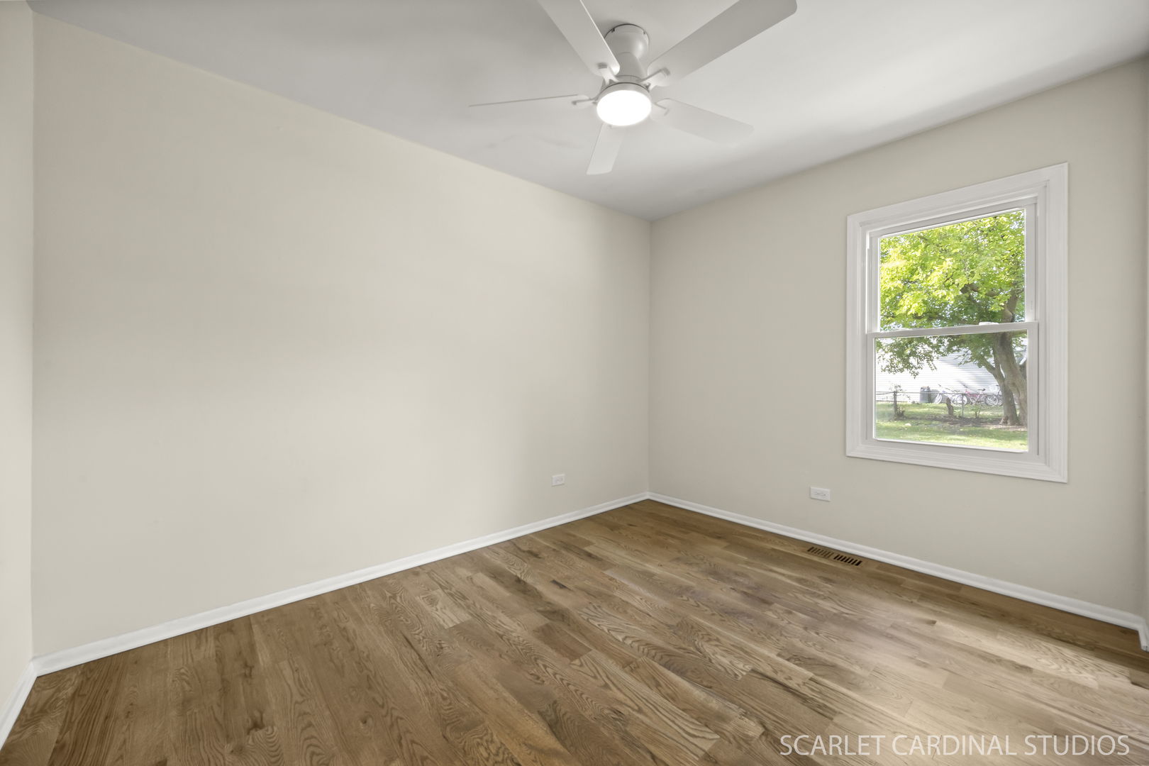 6890 West Avenue, Hanover Park, IL 60133