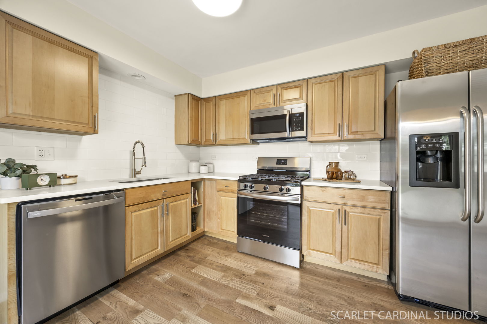 6890 West Avenue, Hanover Park, IL 60133