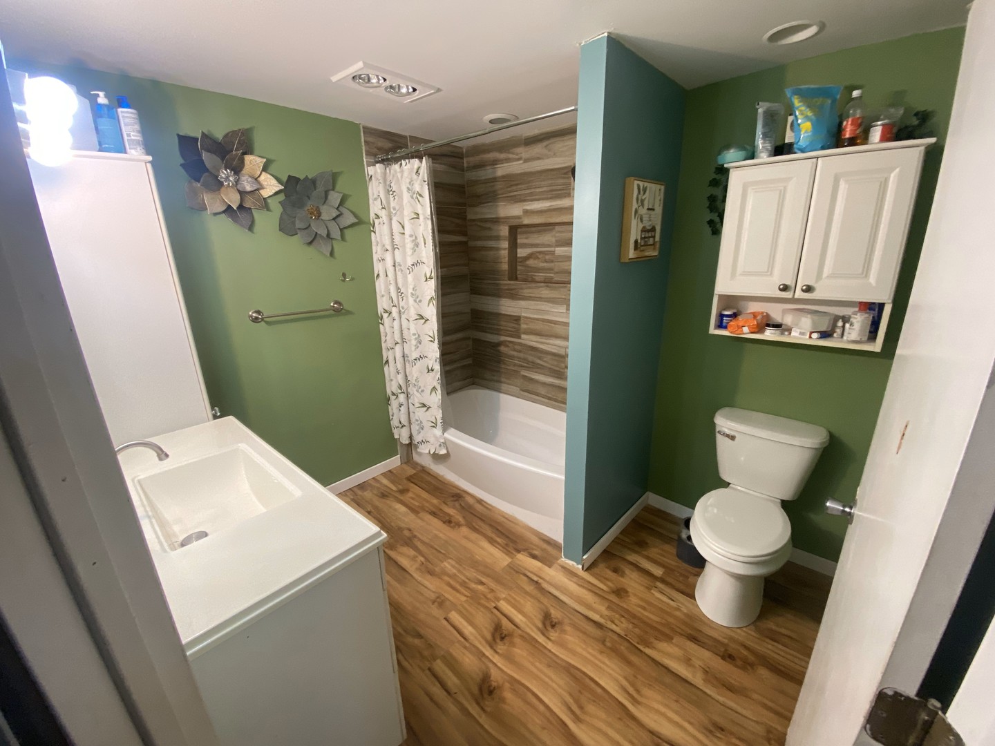 18020 RIDGELAND Avenue, Lansing, IL 60438