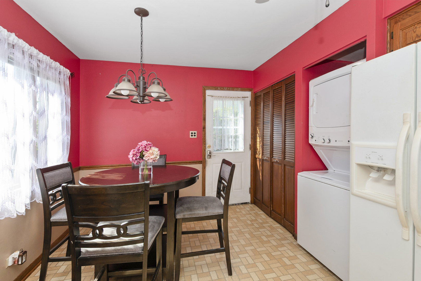 8907 Saratoga Drive, Bridgeview, IL 60455