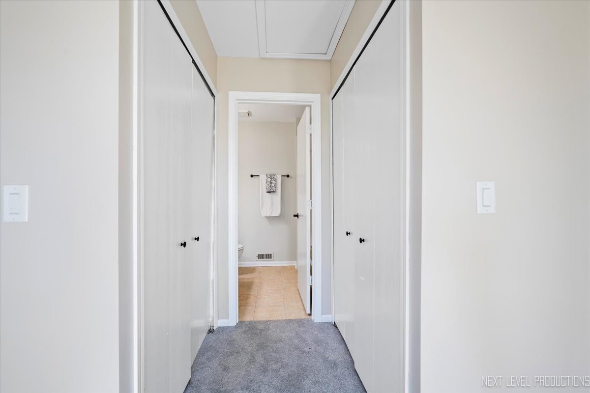 1208 Tennyson Lane, Naperville, IL 60540