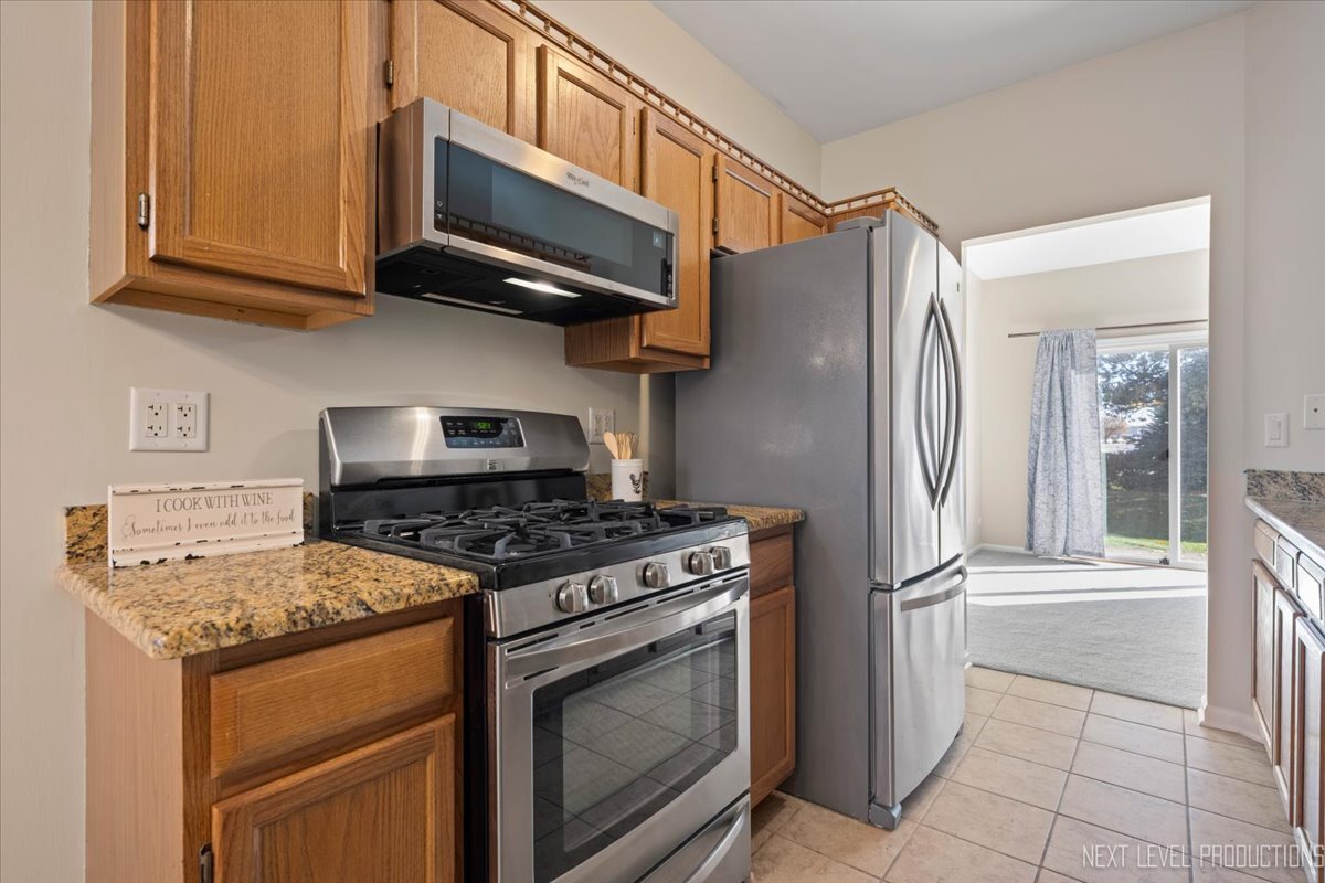 1208 Tennyson Lane, Naperville, IL 60540