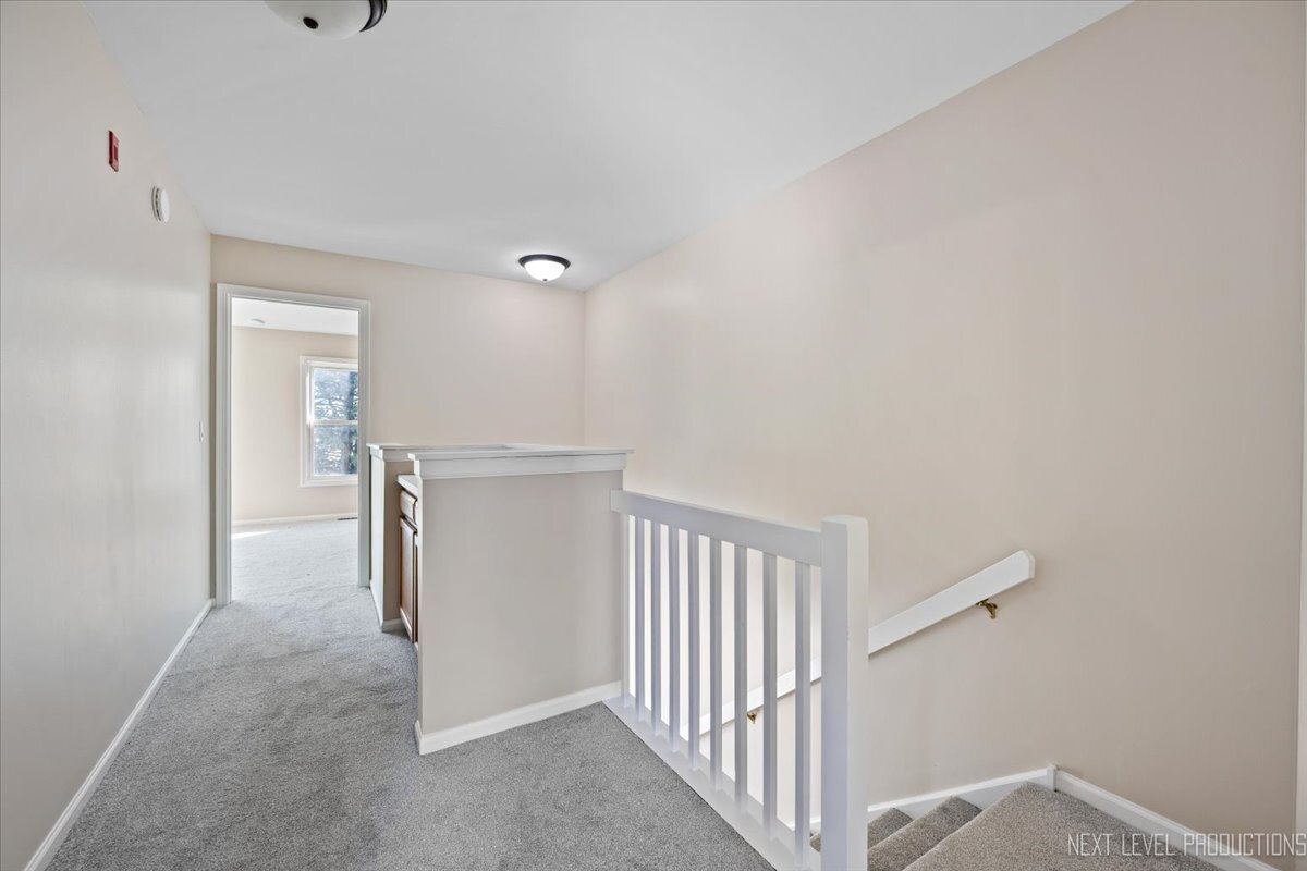 1208 Tennyson Lane, Naperville, IL 60540