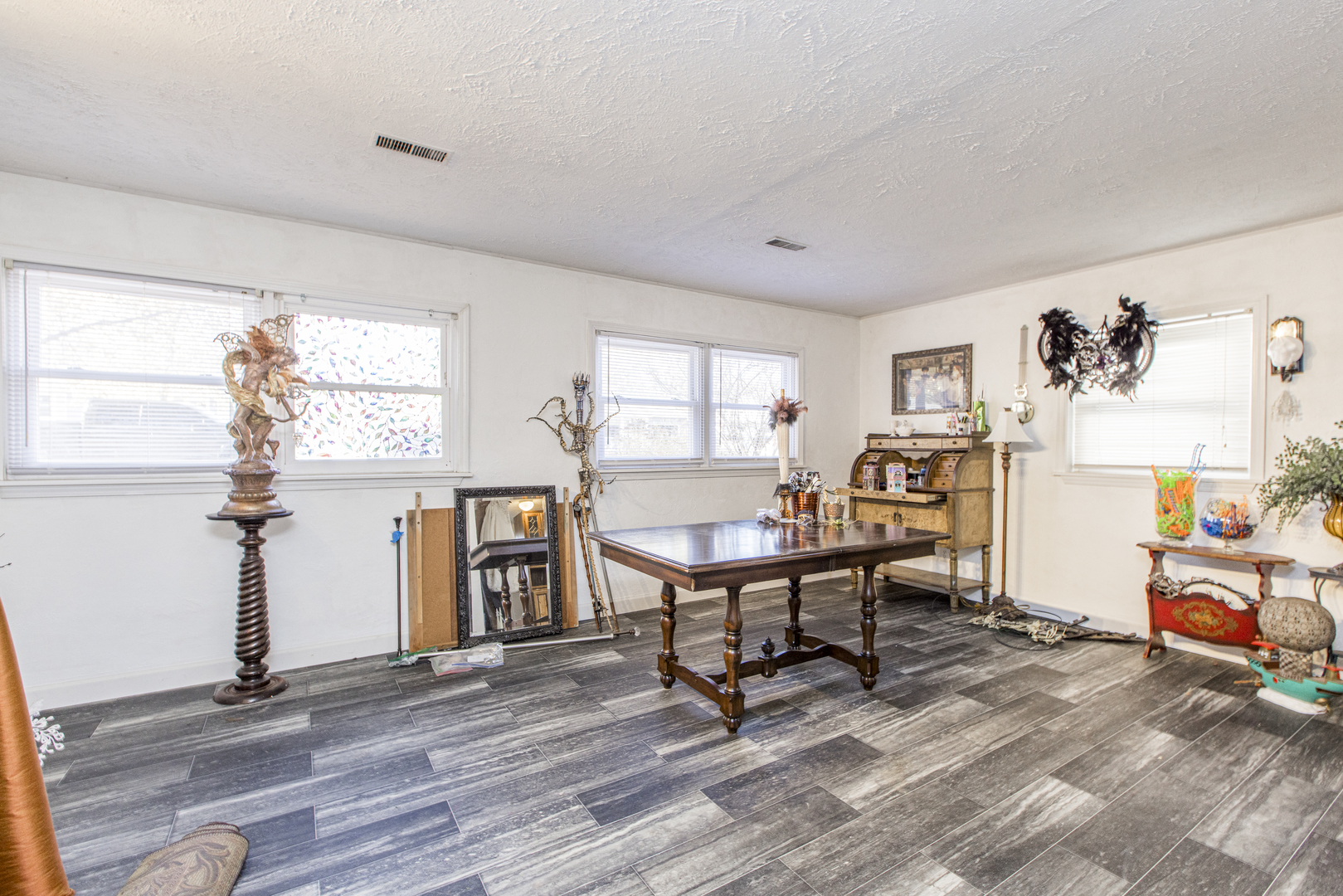 1211 Sandburg Drive, Bloomington, IL 61704