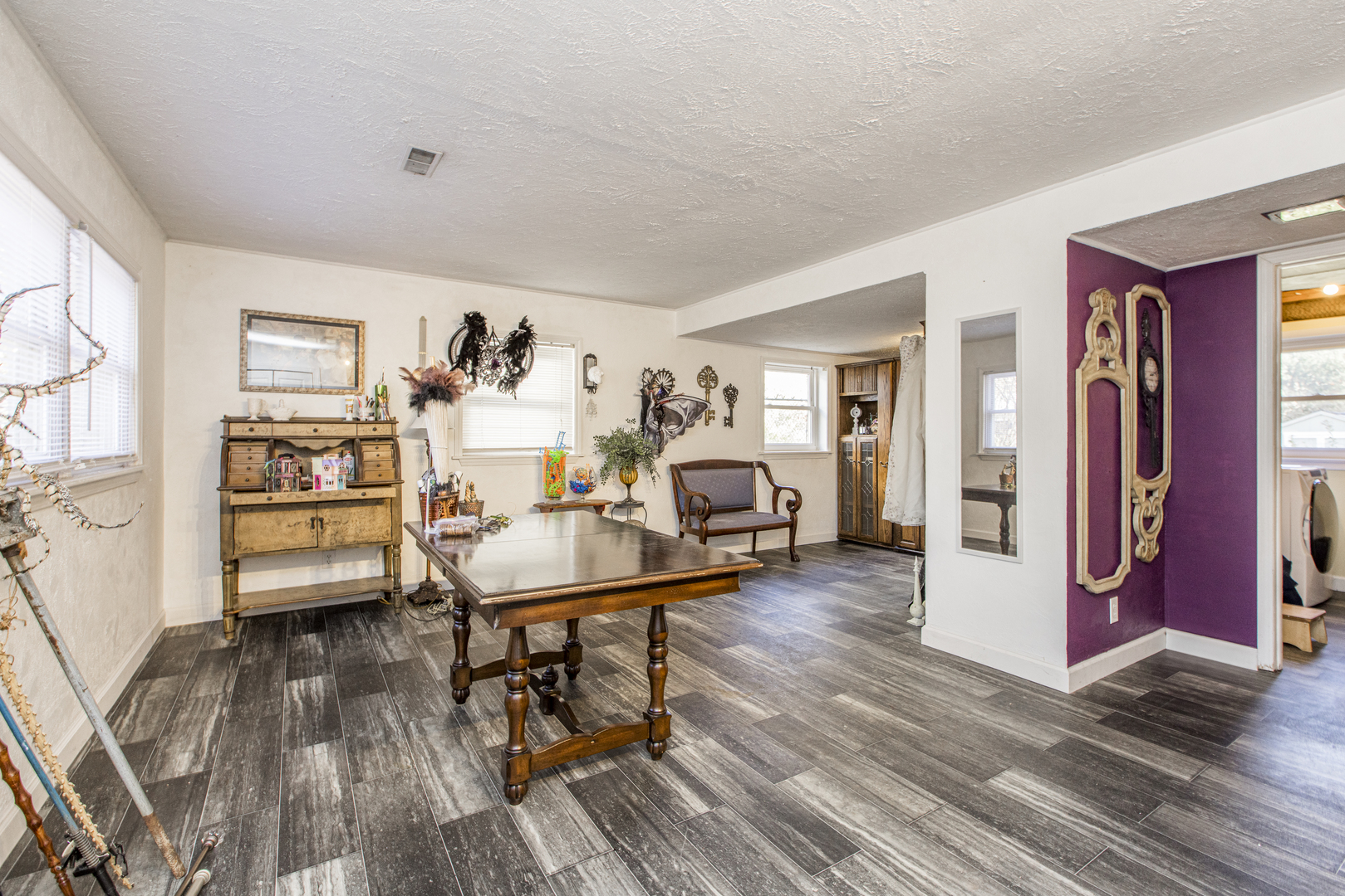 1211 Sandburg Drive, Bloomington, IL 61704