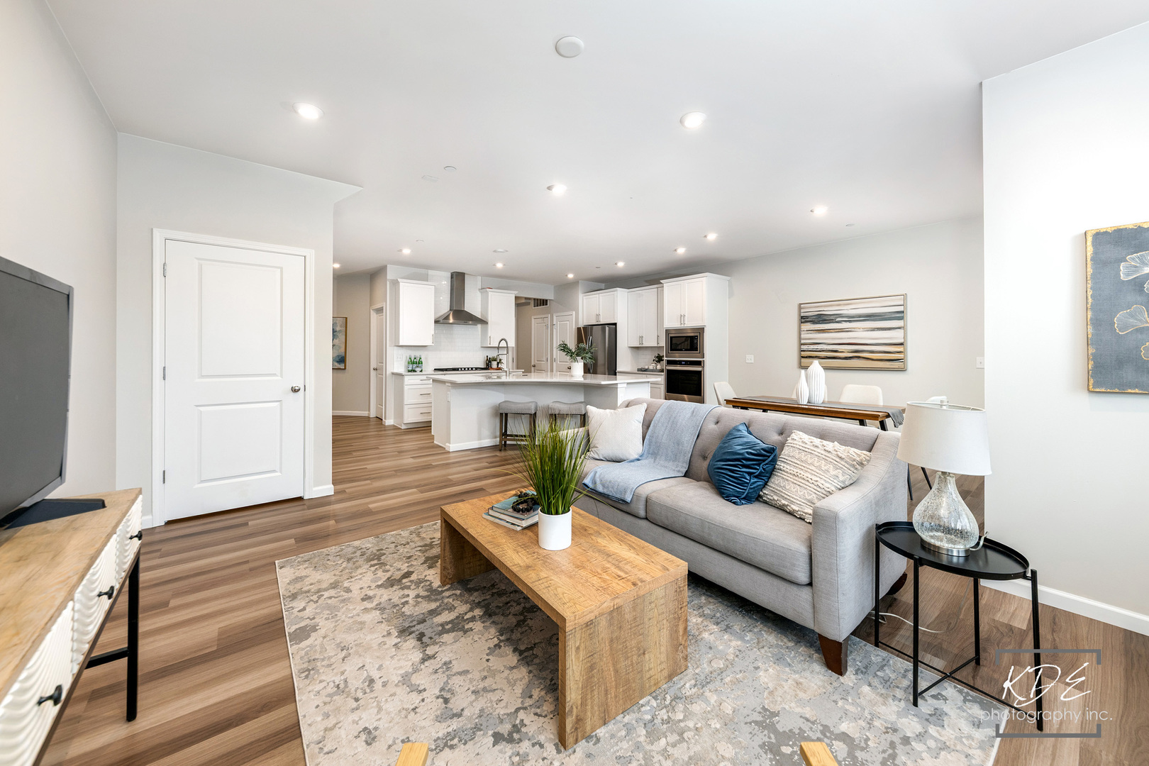 2110 Weatherbee Lane, Naperville, IL 60563