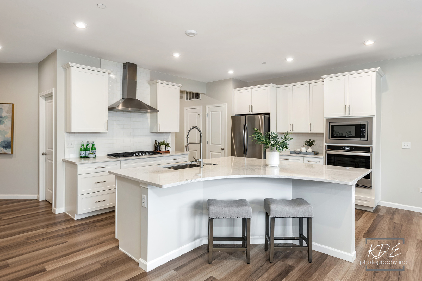 2110 Weatherbee Lane, Naperville, IL 60563